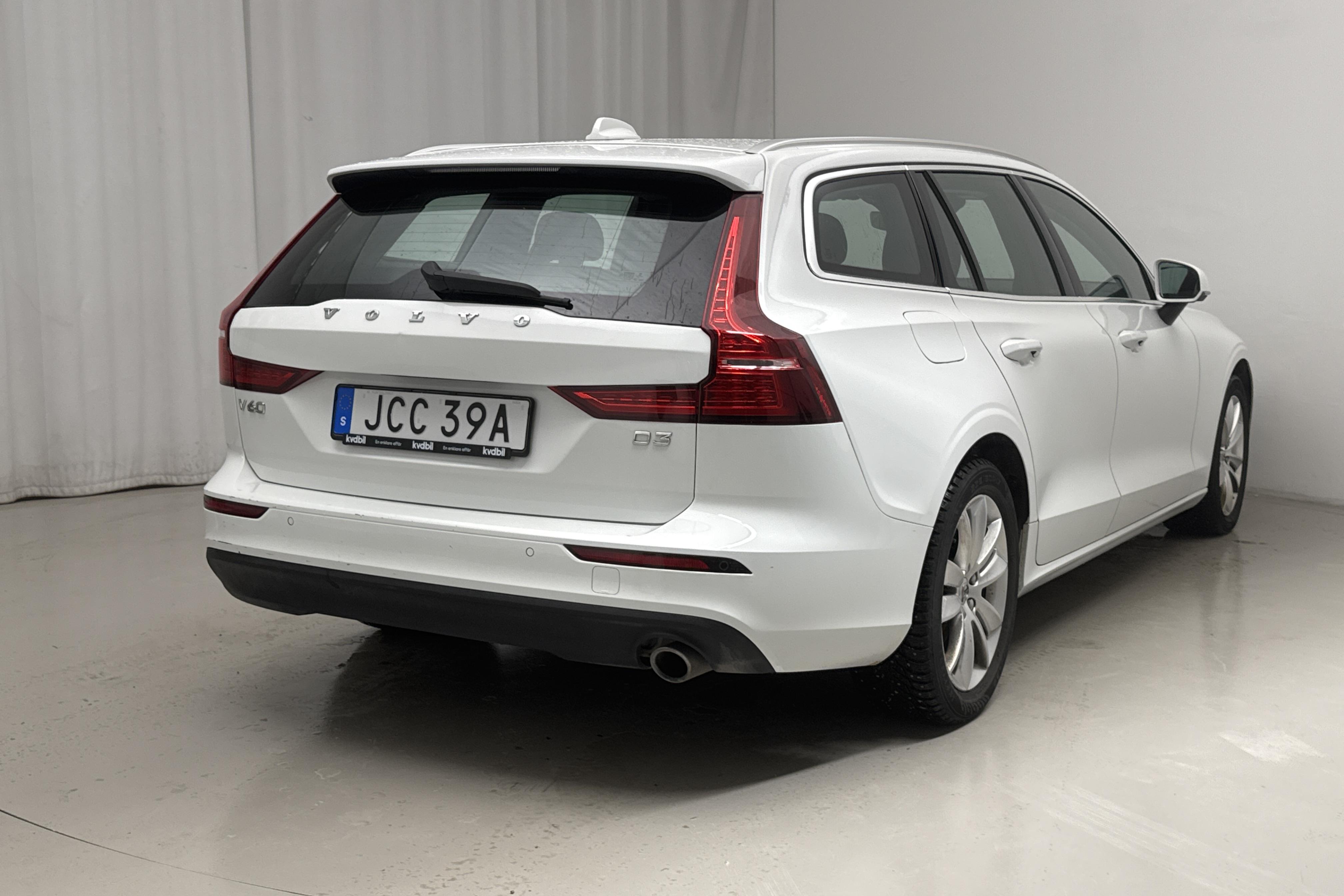 Volvo V60 D3 (150hk) - 11 893 mil - Automat - vit - 2020