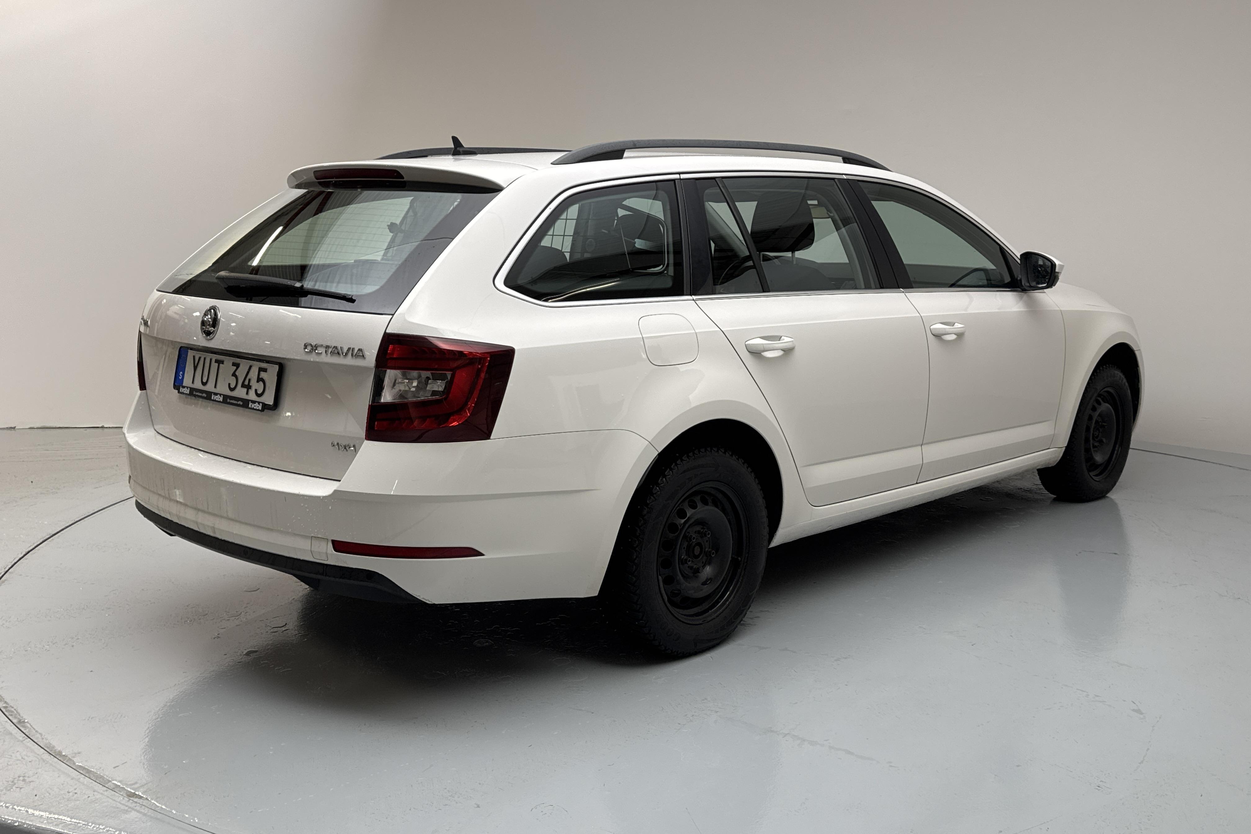 Skoda Octavia III 2.0 TDI CR Combi 4x4 (150hk) - 73 470 km - Manuaalinen - valkoinen - 2018