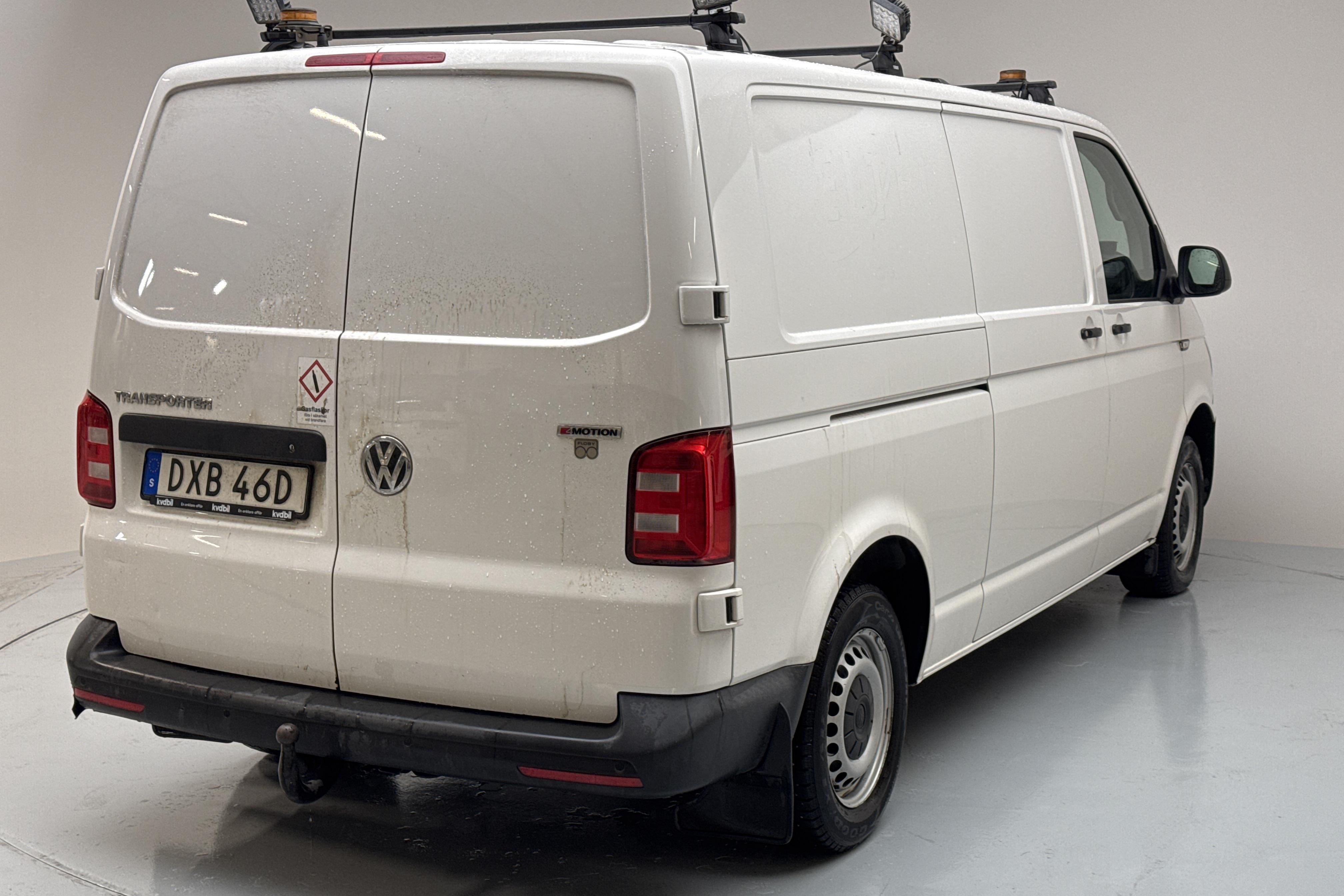 VW Transporter T6 2.0 TDI BMT Skåp 4MOTION (150hk) - 158 410 km - Manualna - biały - 2019