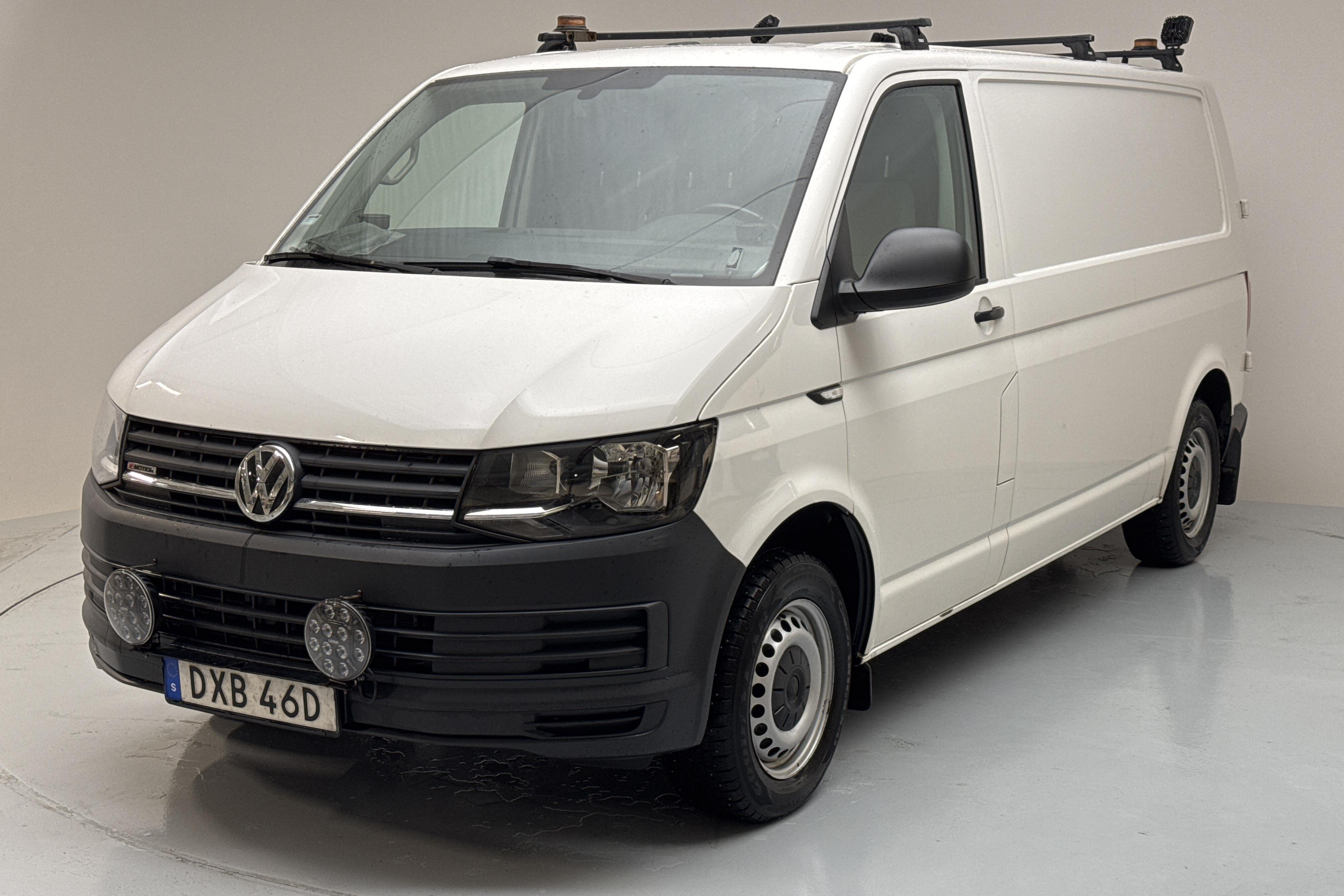 VW Transporter T6 2.0 TDI BMT Skåp 4MOTION (150hk) - 158 410 km - Manualna - biały - 2019