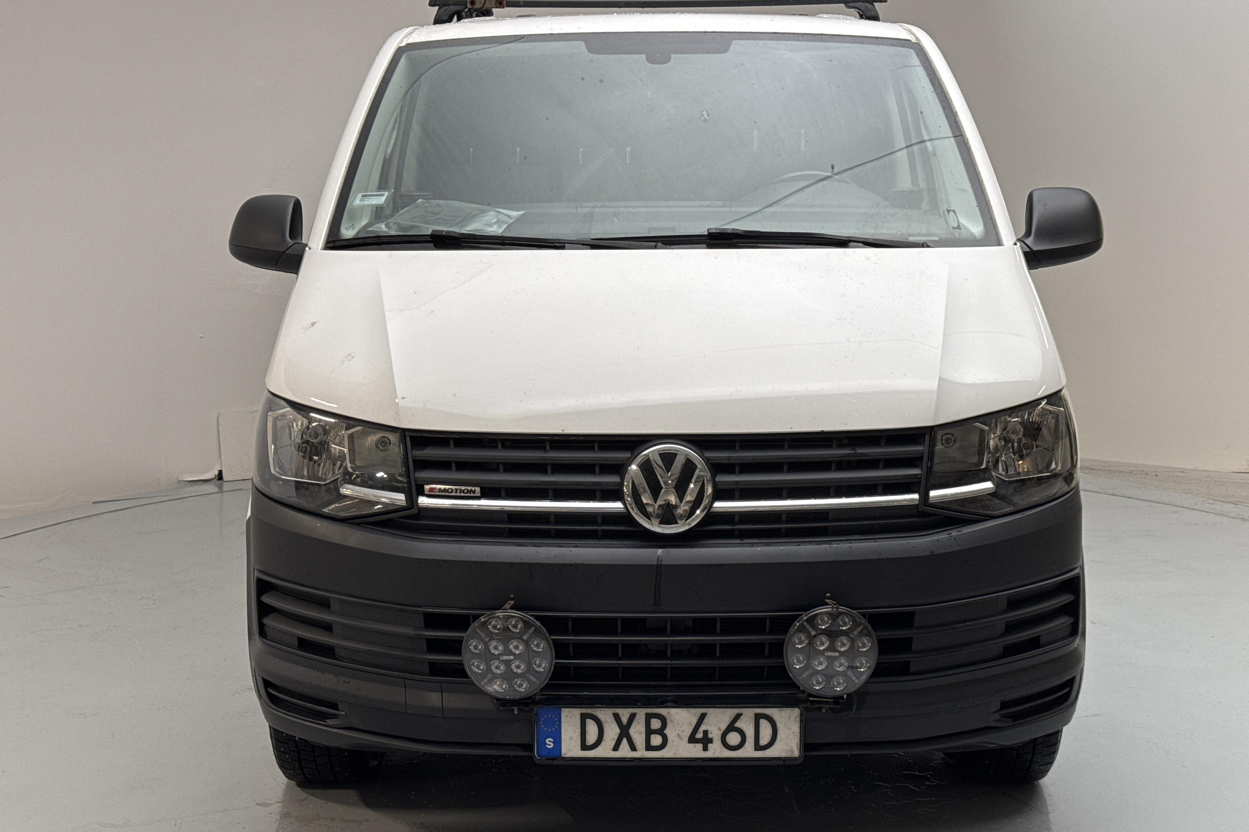 VW Transporter T6 2.0 TDI BMT Skåp 4MOTION (150hk) - 158 410 km - Manualna - biały - 2019