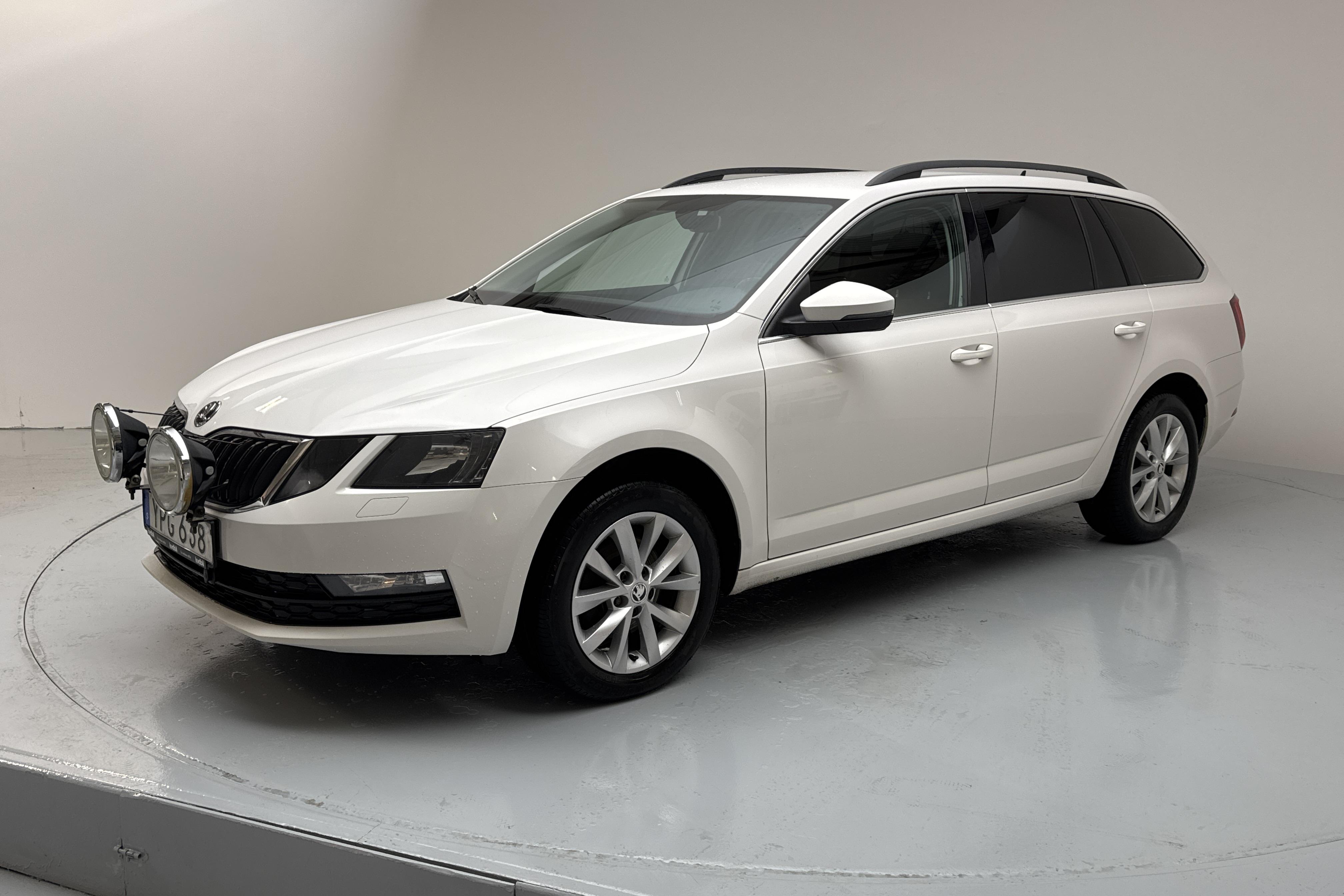 Skoda Octavia III 2.0 TDI CR Combi 4x4 (150hk) - 18 498 mil - Manuell - vit - 2018