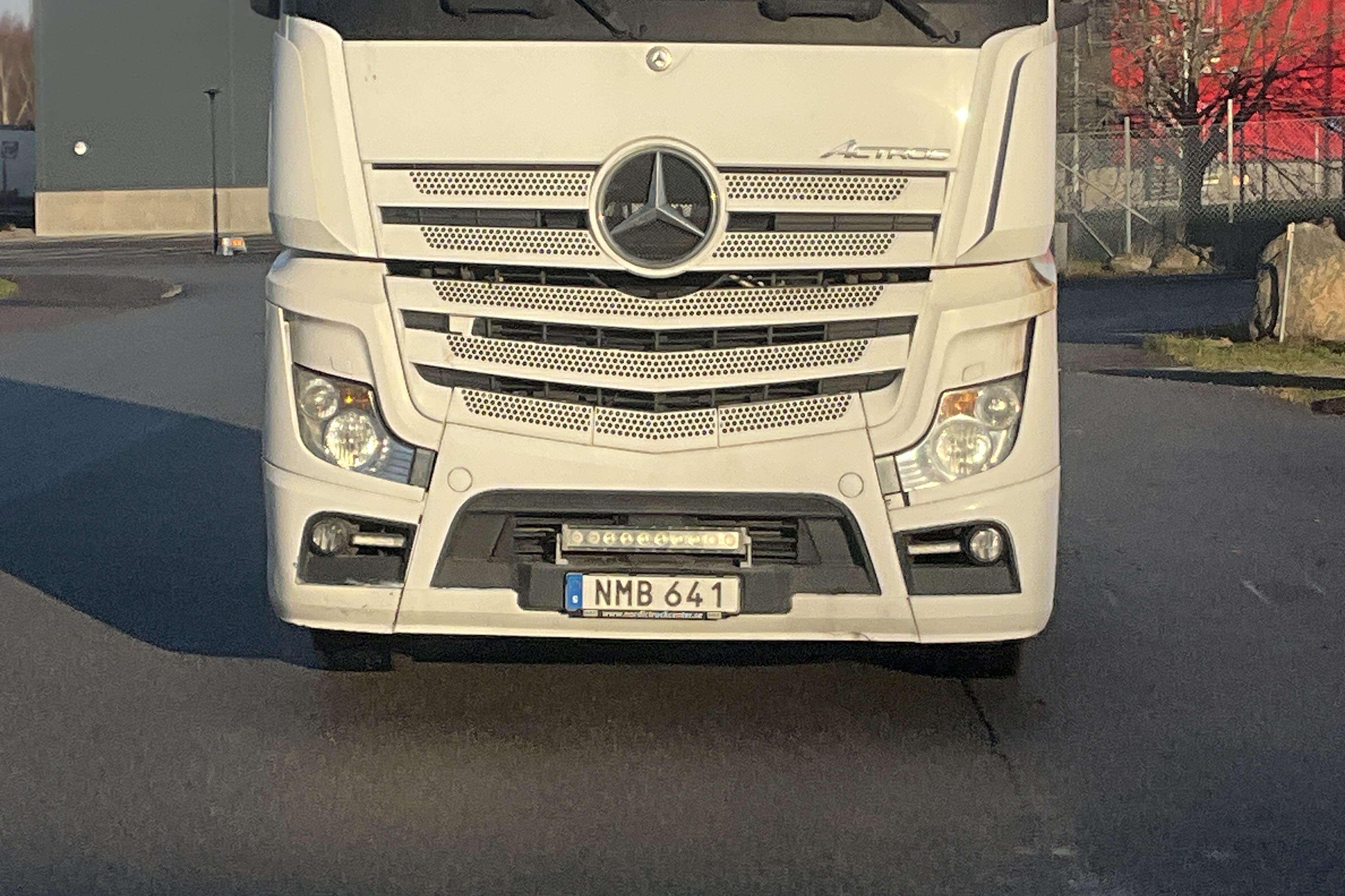 Mercedes ACTROS 963 - 1 149 299 km - Automatyczna - biały - 2014