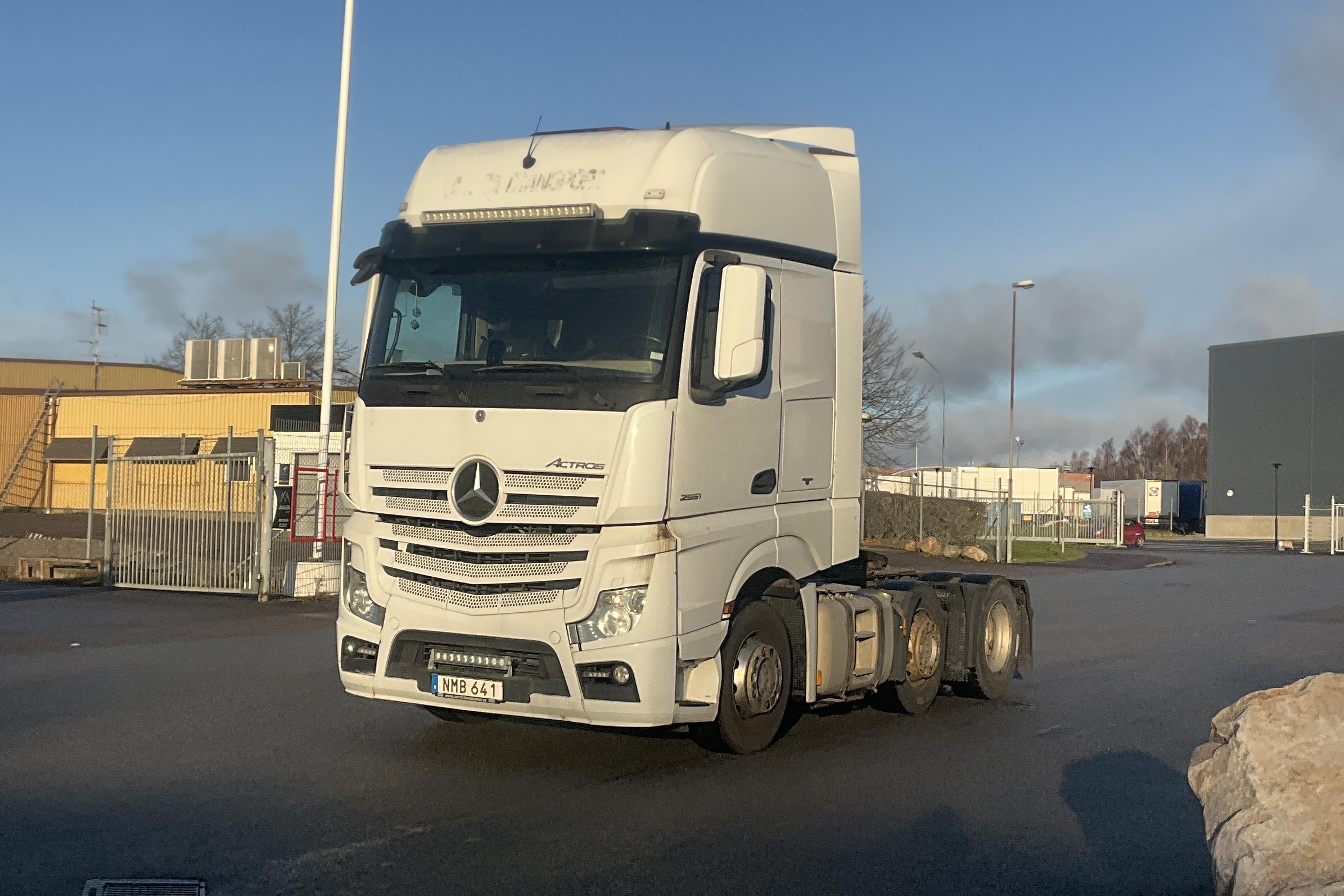 Mercedes ACTROS 963 - 1 149 299 km - Automatyczna - biały - 2014