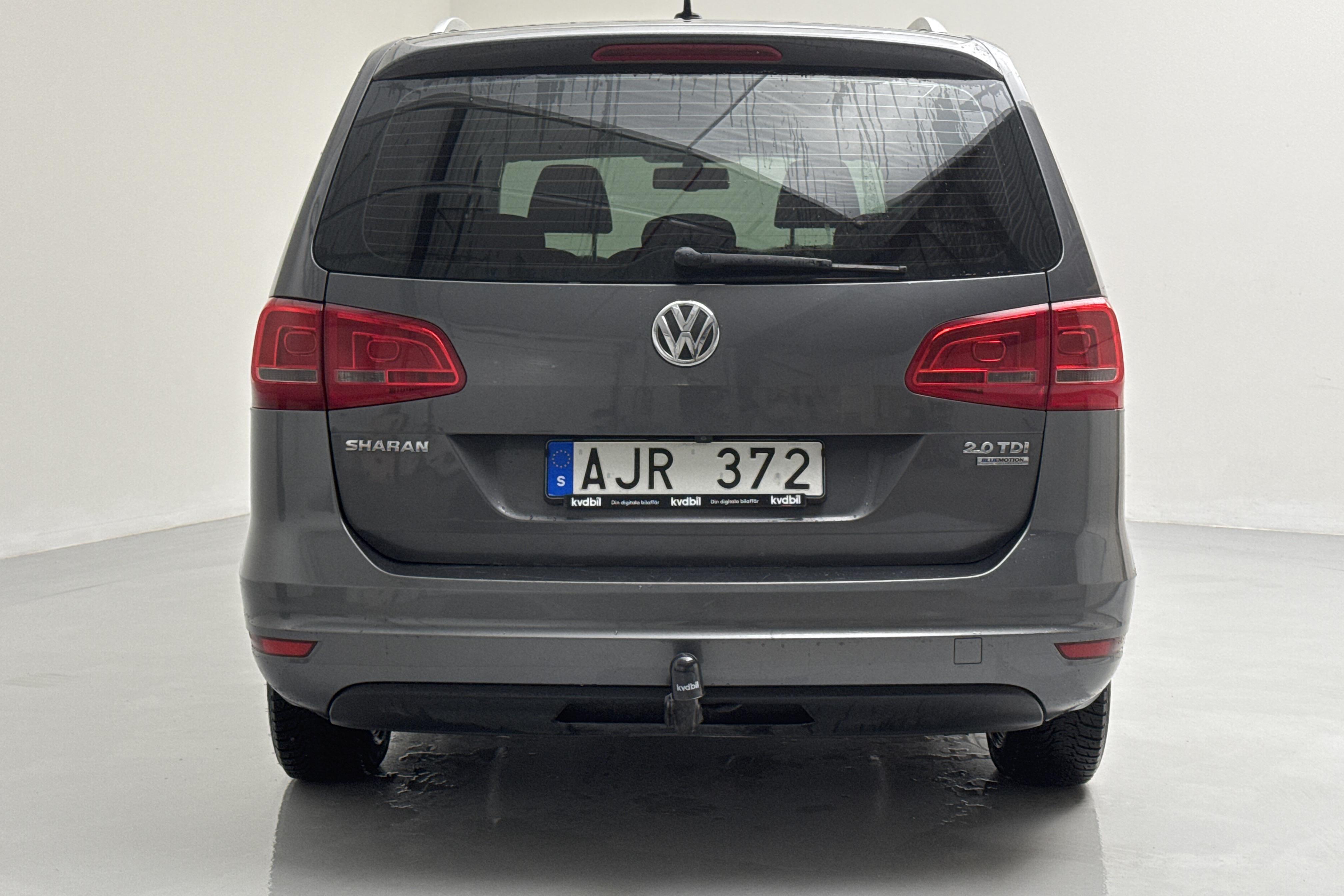 VW Sharan 2.0 TDI BlueMotion Technology (140hk) - 27 237 mil - Manuell - grå - 2012