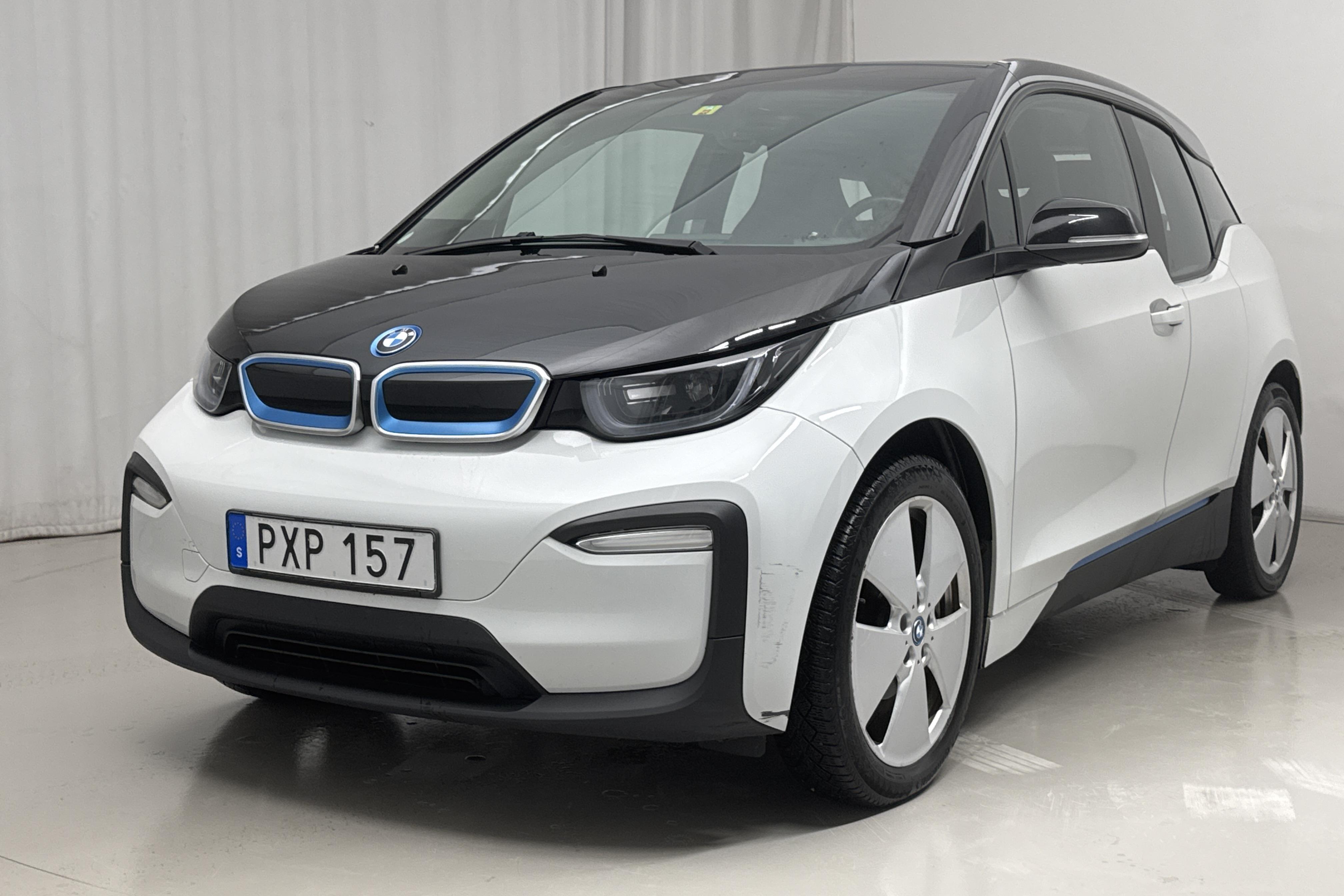 BMW i3 120Ah, I01 (170hk) - 13 546 mil - Automat - vit - 2019