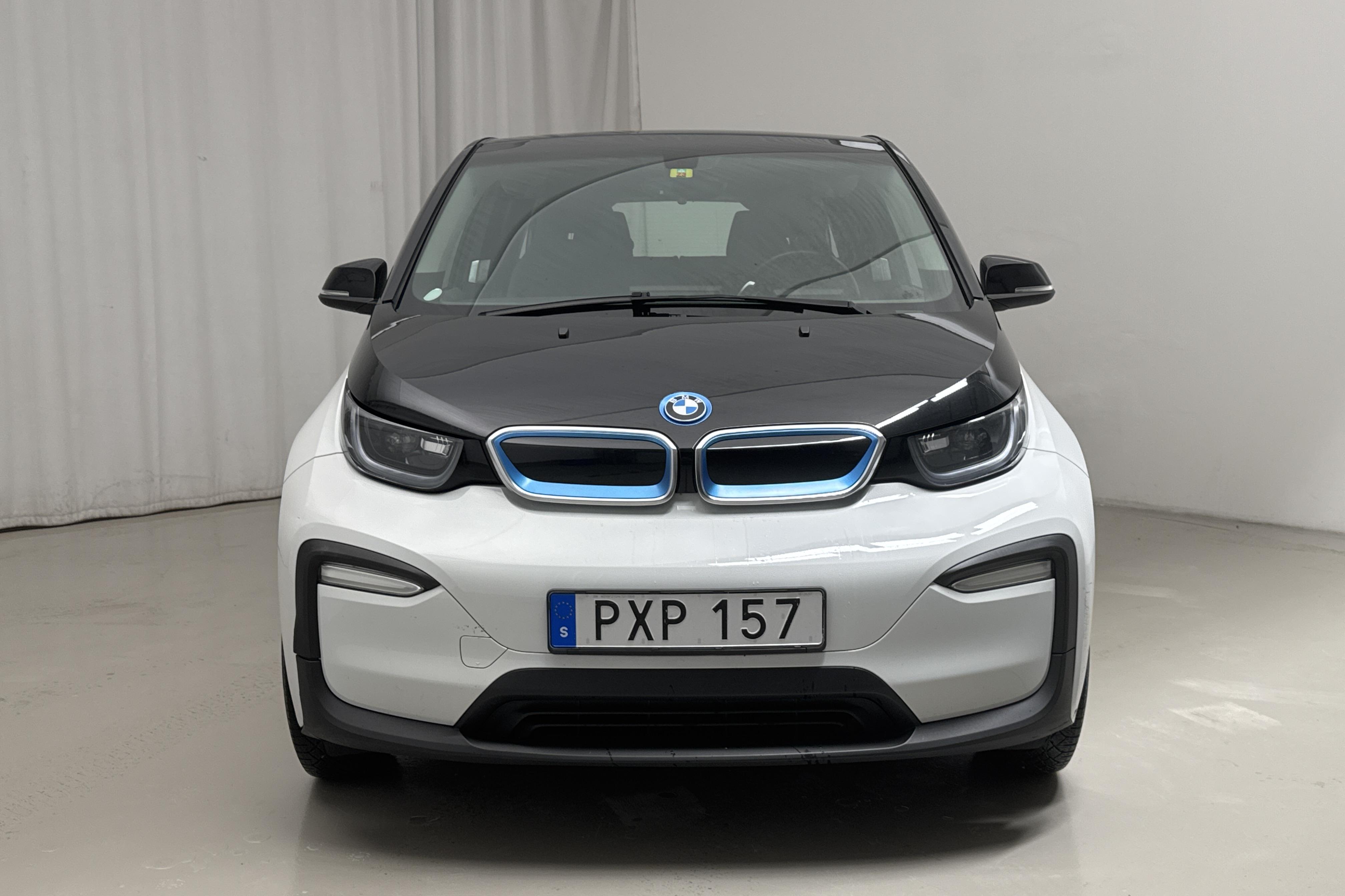 BMW i3 120Ah, I01 (170hk) - 13 546 mil - Automat - vit - 2019