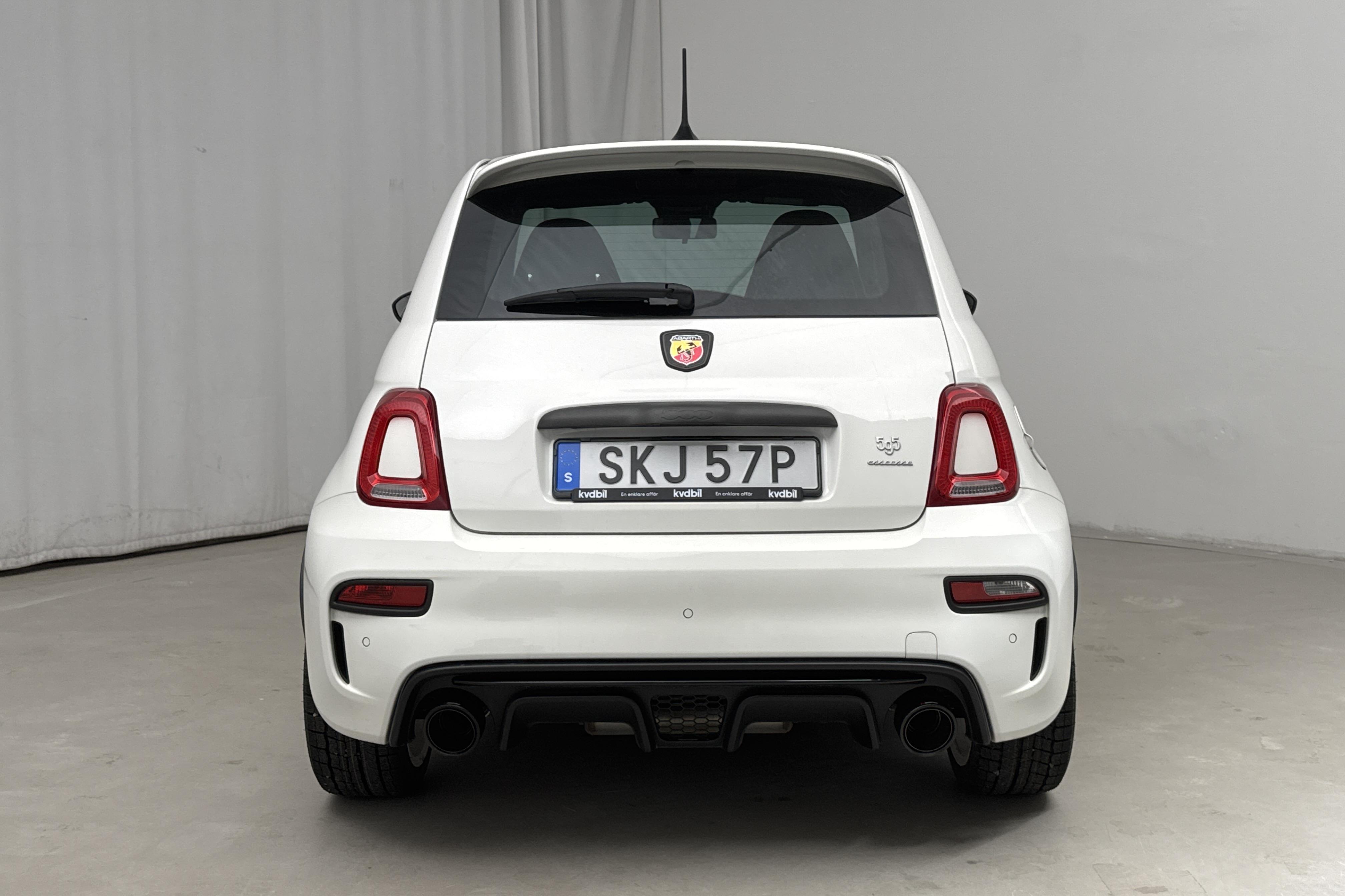 Fiat Abarth 595 (180hk) - 28 380 km - Käsitsi - valge - 2021