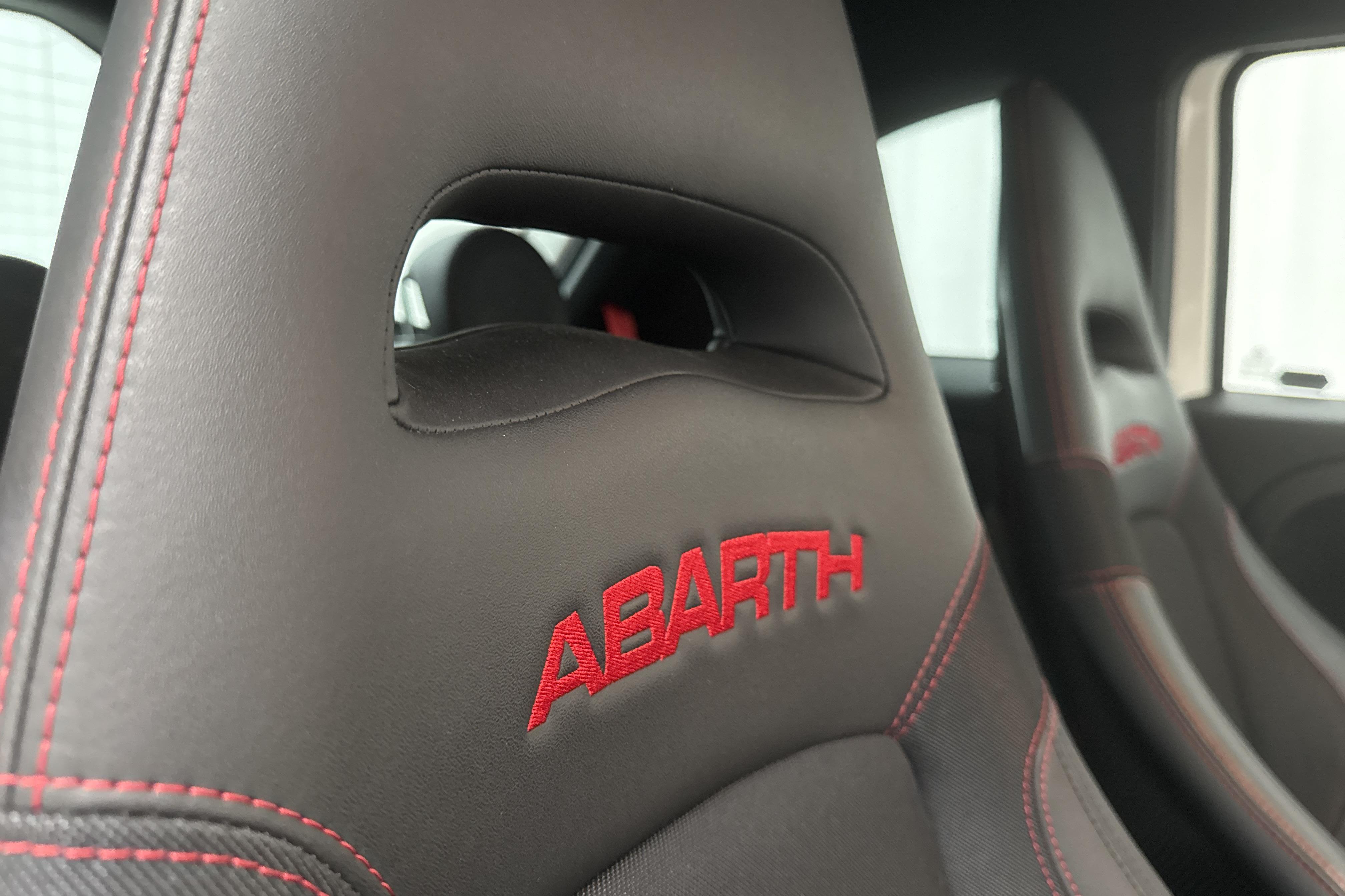 Fiat Abarth 595 (180hk) - 28 380 km - Käsitsi - valge - 2021