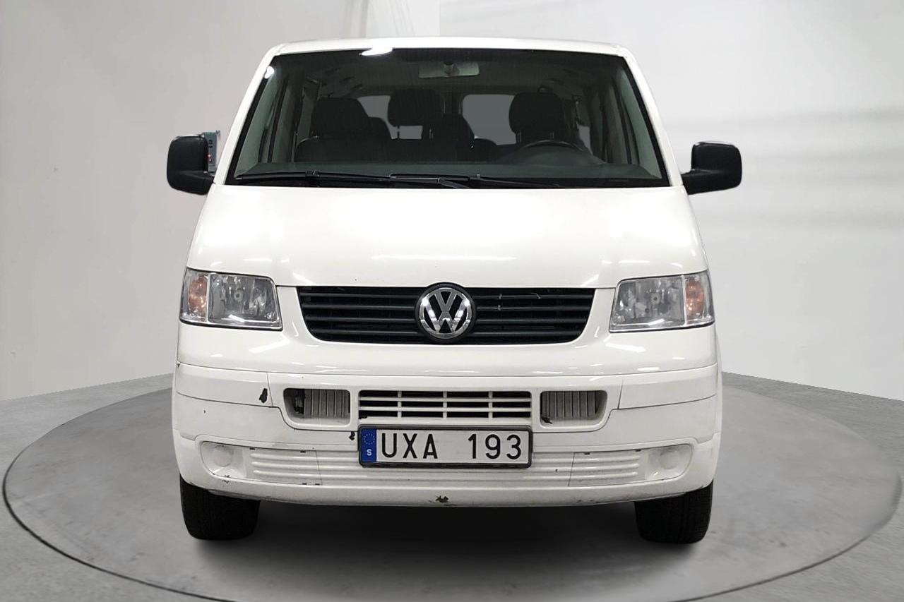 VW Shuttle T5 2.5 TDI (130hk) - 213 020 km - Manual - white - 2004