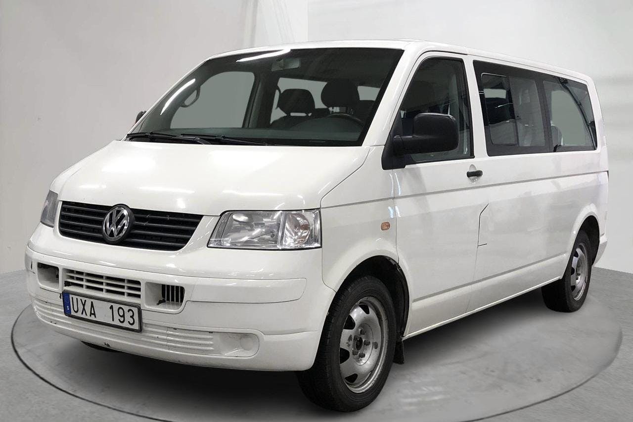 VW Shuttle T5 2.5 TDI (130hk) - 213 020 km - Manual - white - 2004