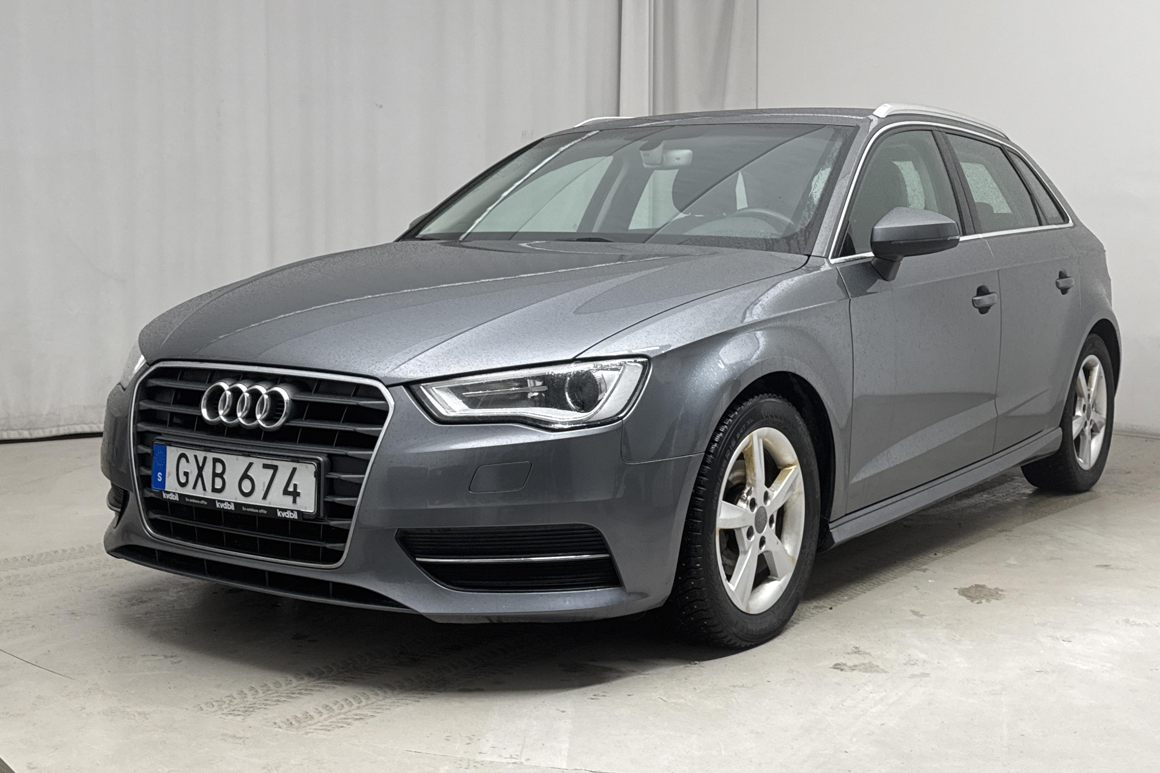 Audi A3 1.6 TDI Sportback (110hk) - 17 503 mil - Manuell - grå - 2016