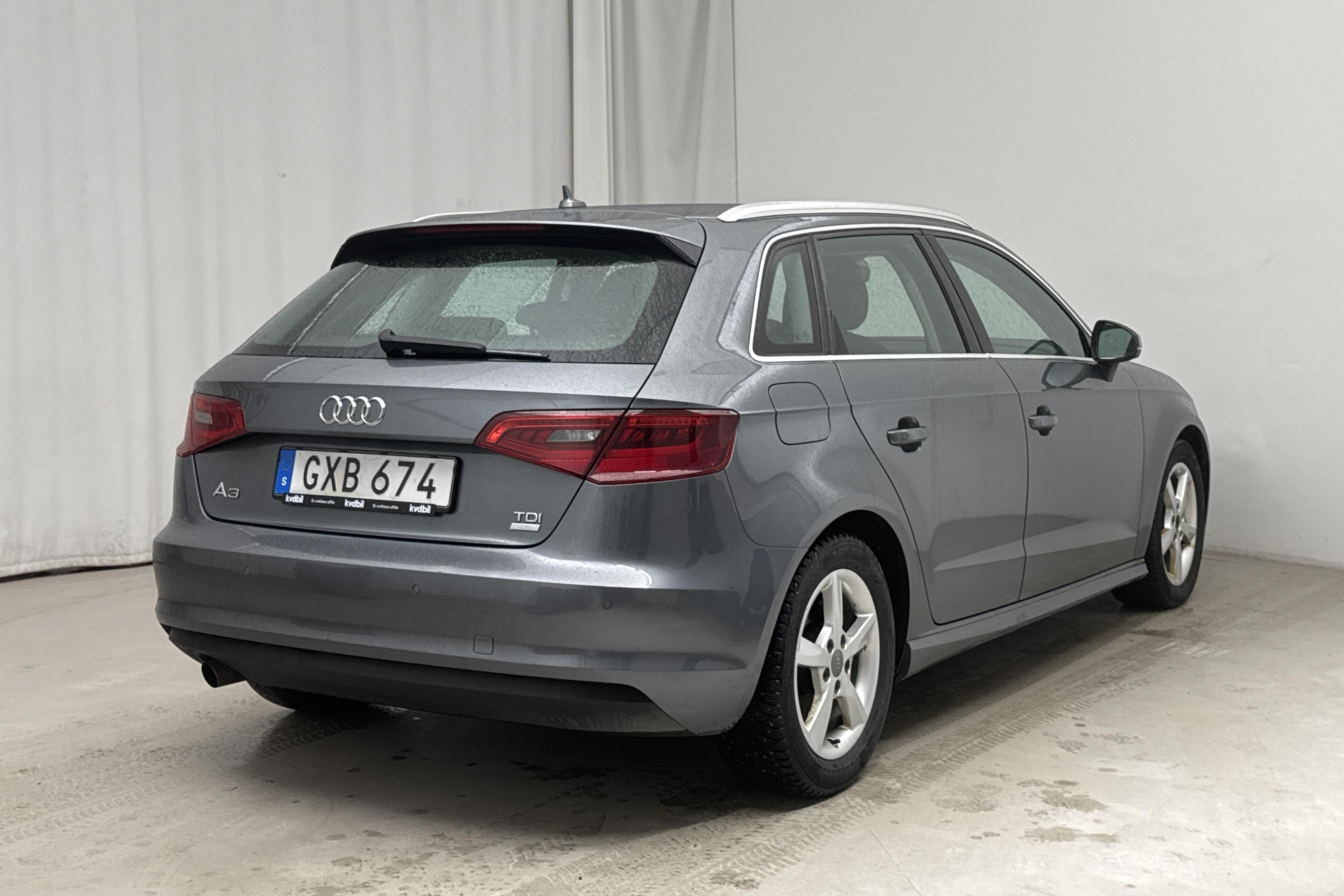 Audi A3 1.6 TDI Sportback (110hk) - 17 503 mil - Manuell - grå - 2016