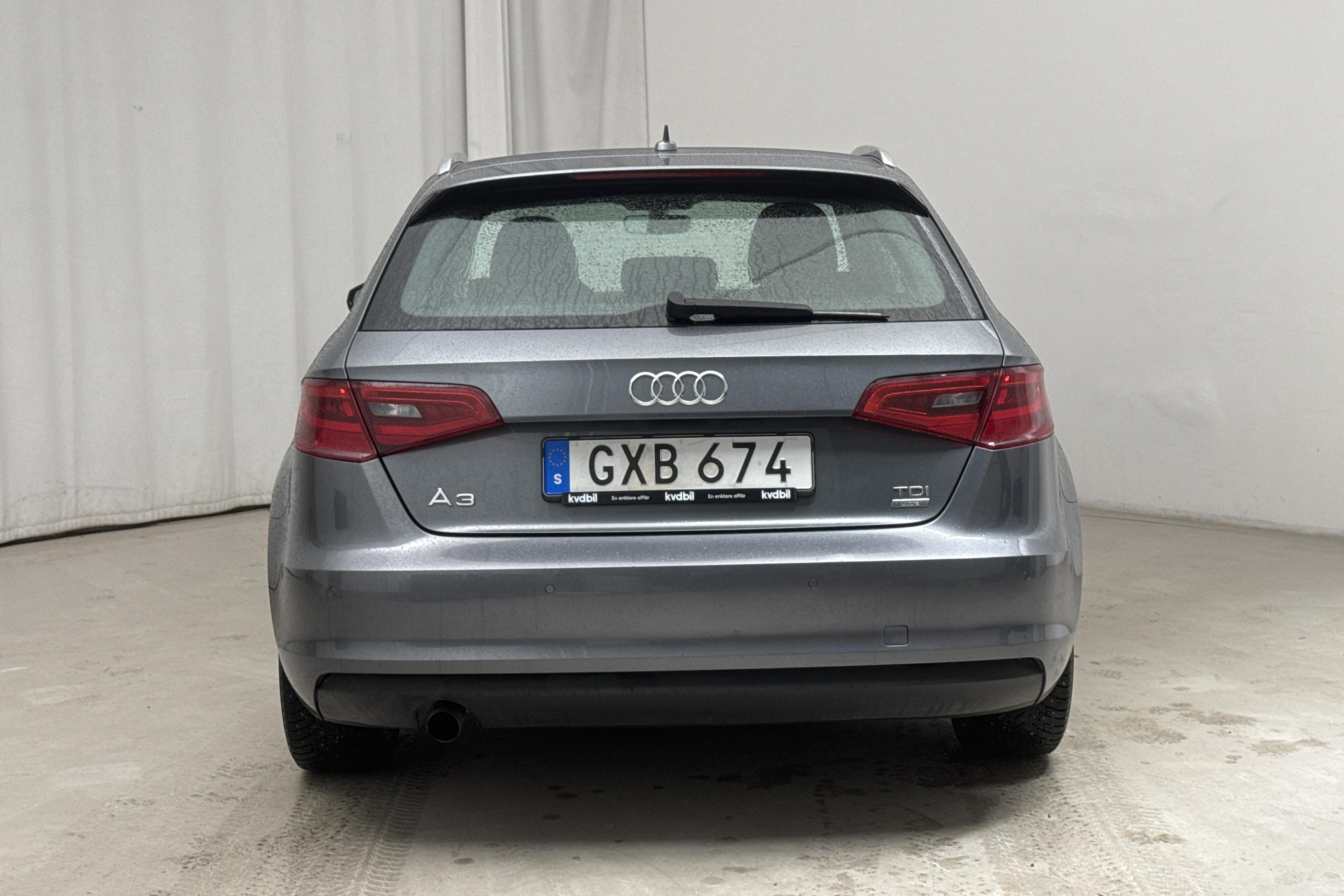 Audi A3 1.6 TDI Sportback (110hk) - 17 503 mil - Manuell - grå - 2016