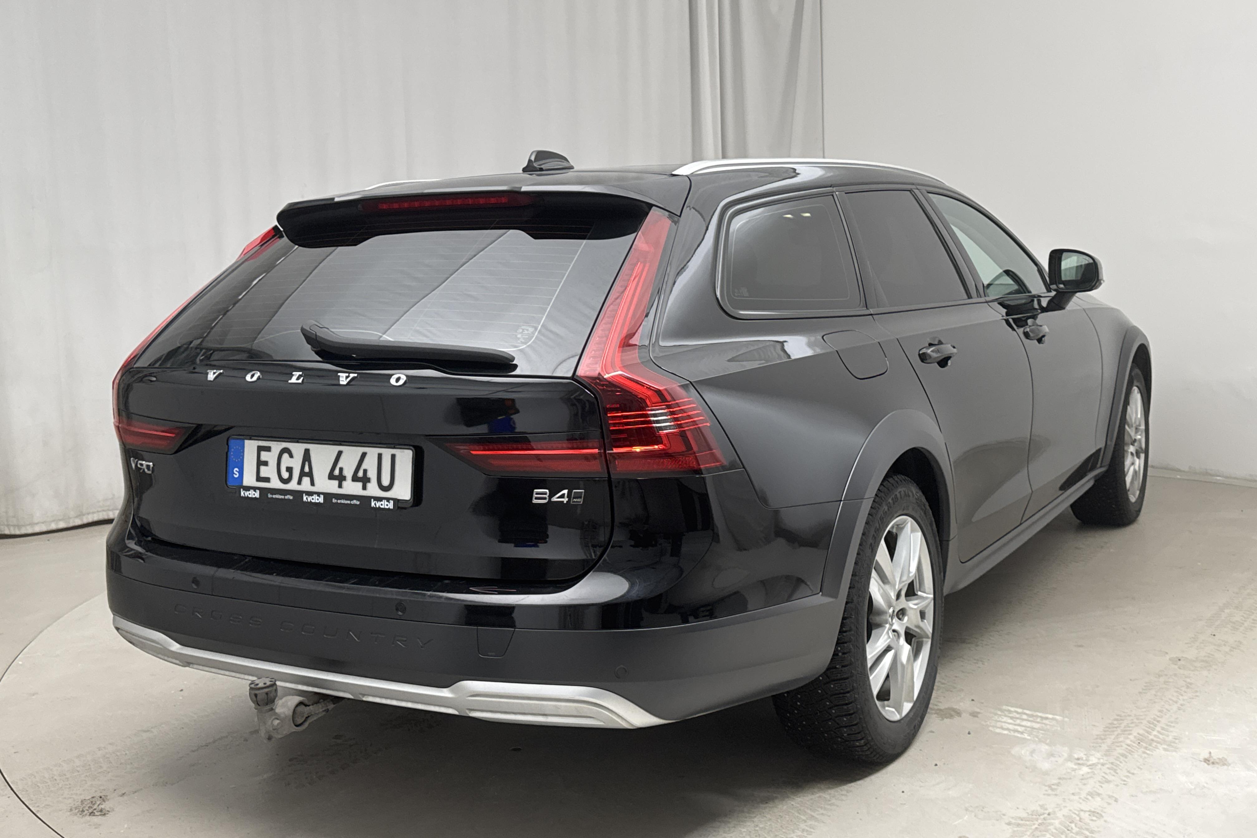 Volvo V90 B4 Cross Country AWD Mildhybrid, Diesel (197hk) - 74 840 km - Automatic - black - 2022