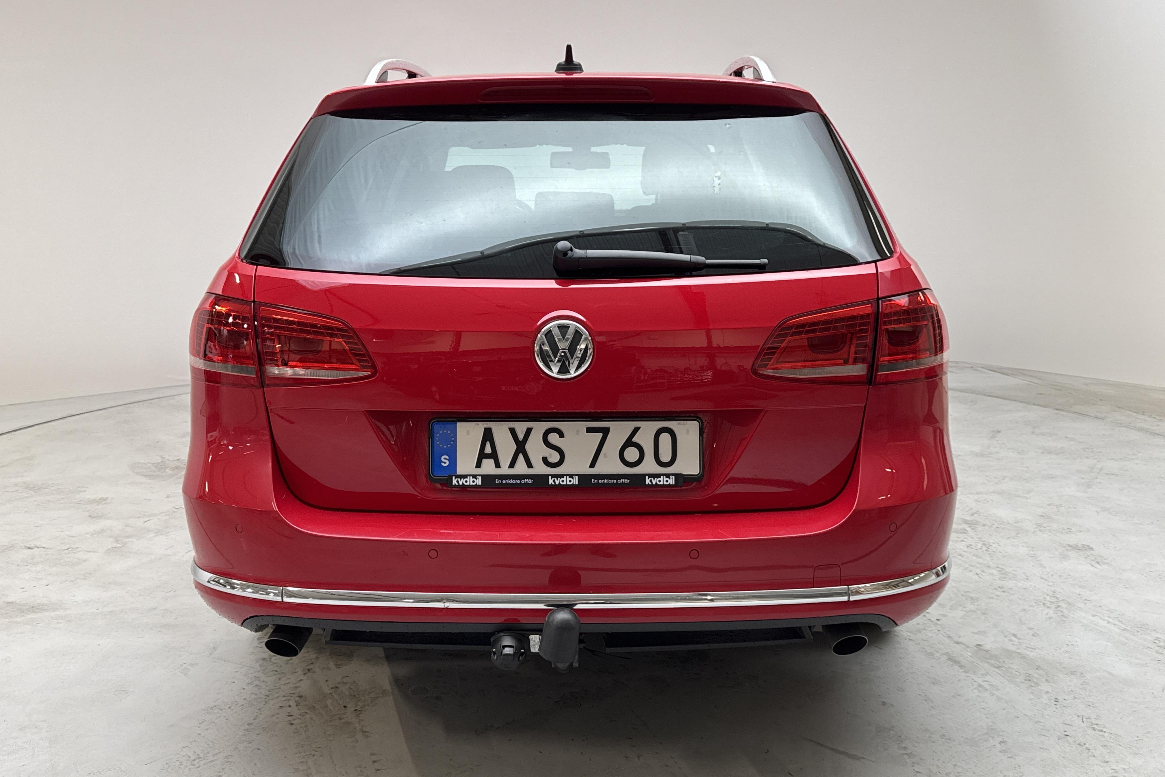 VW Passat 2.0 TDI BlueMotion Technology Variant 4Motion (170hk) - 250 910 km - Automatic - red - 2013