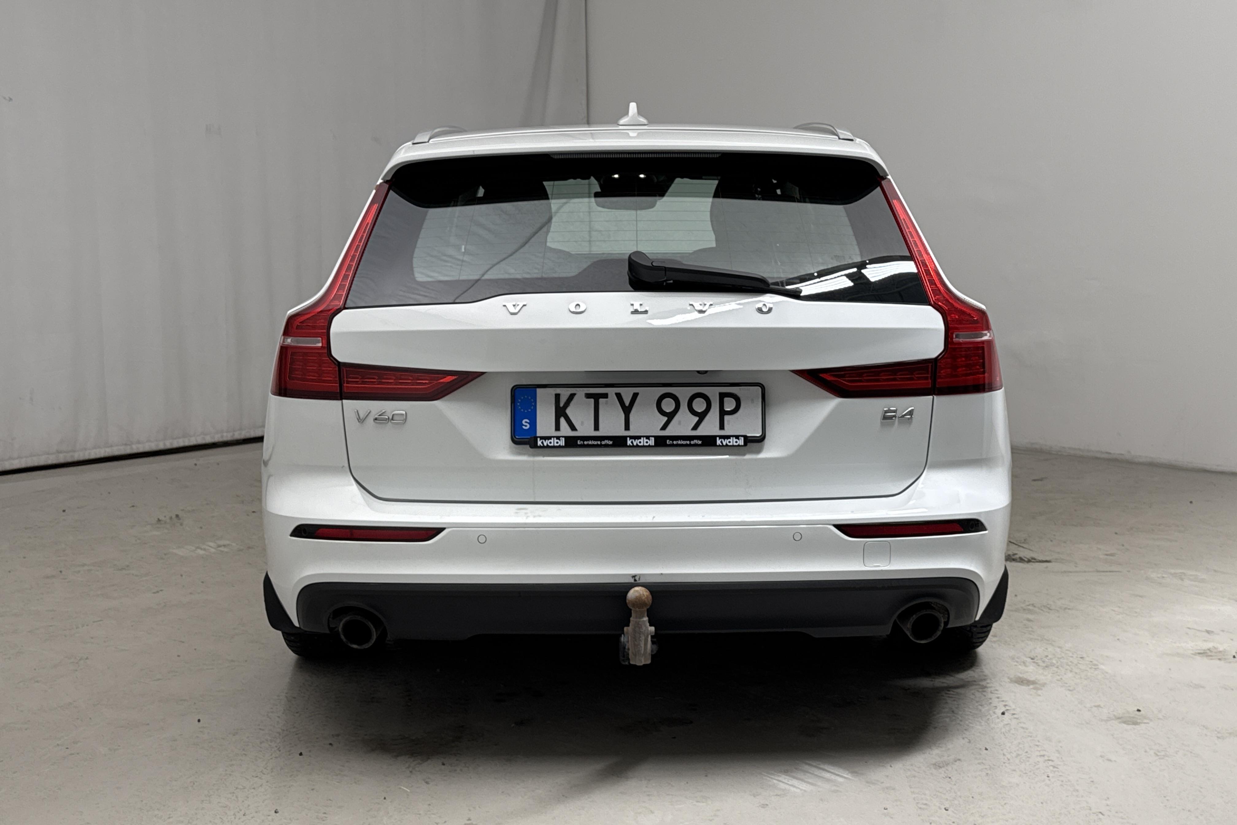 Volvo V60 B4 Mildhybrid, Diesel (197hk) - 12 481 mil - Automat - vit - 2021