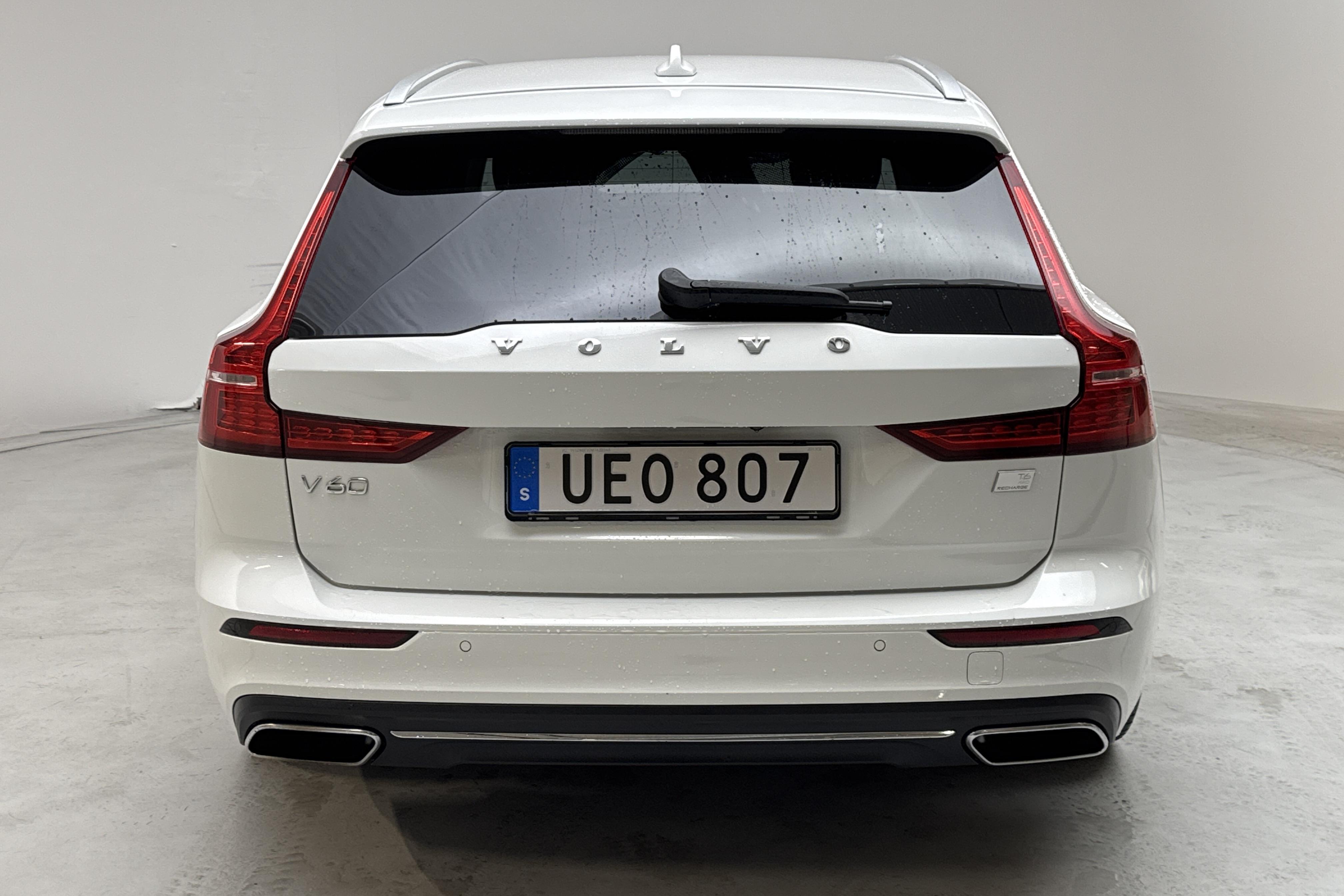 Volvo V60 T6 AWD Twin Engine (340hk) - 9 182 mil - Automat - vit - 2021