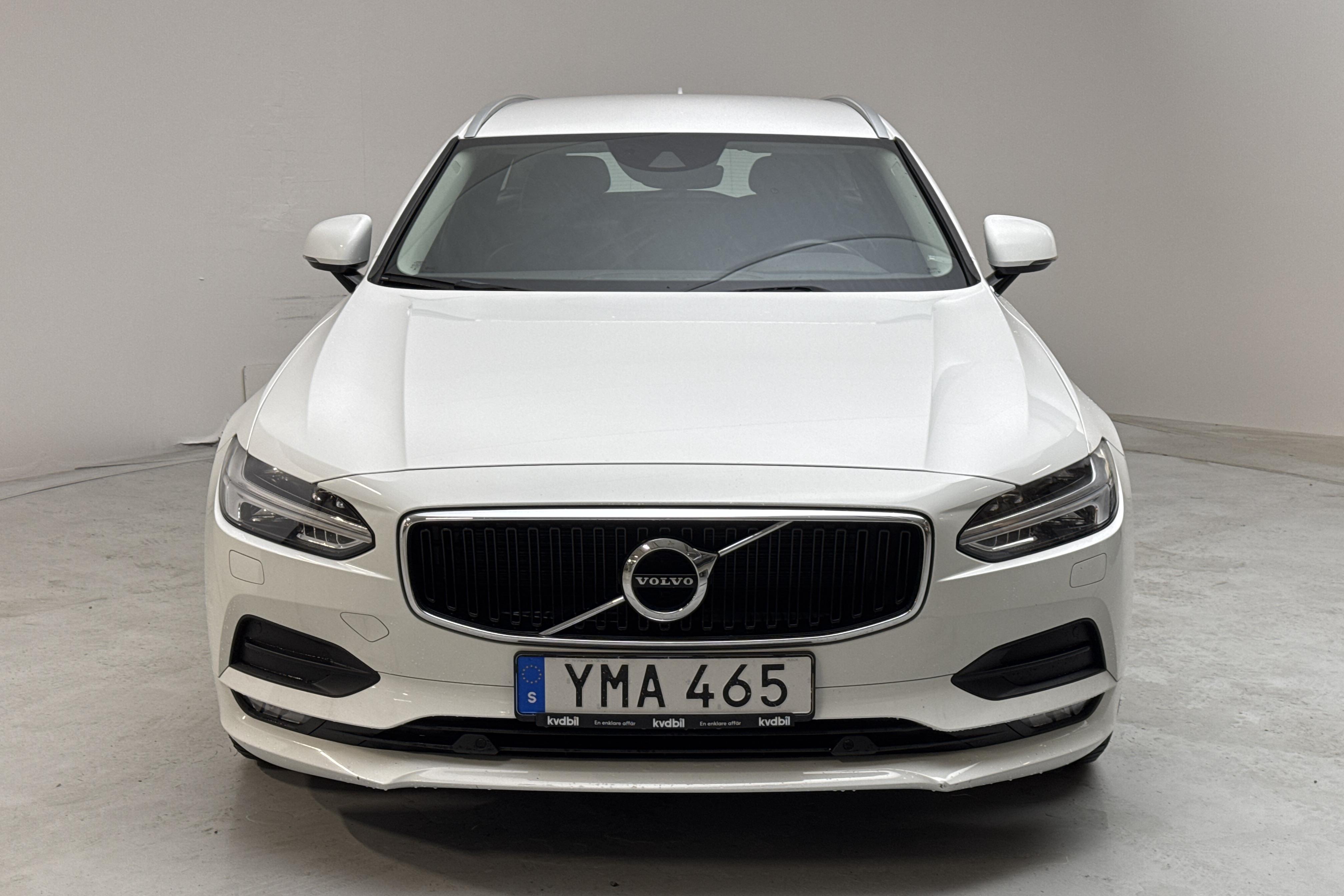 Volvo V90 D4 (190hk) - 176 090 km - Automatyczna - biały - 2019