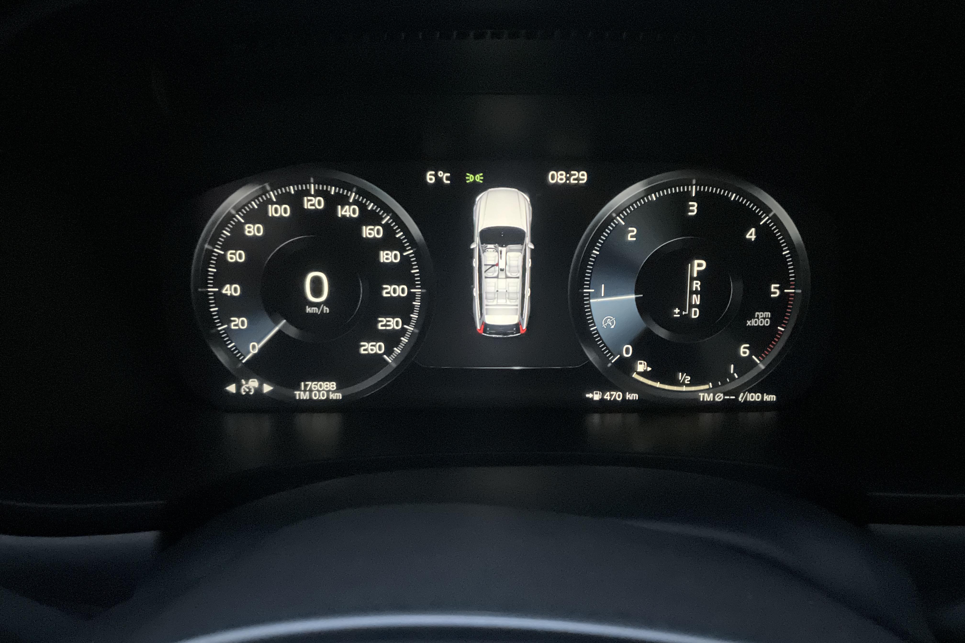 Volvo V90 D4 (190hk) - 176 090 km - Automatyczna - biały - 2019