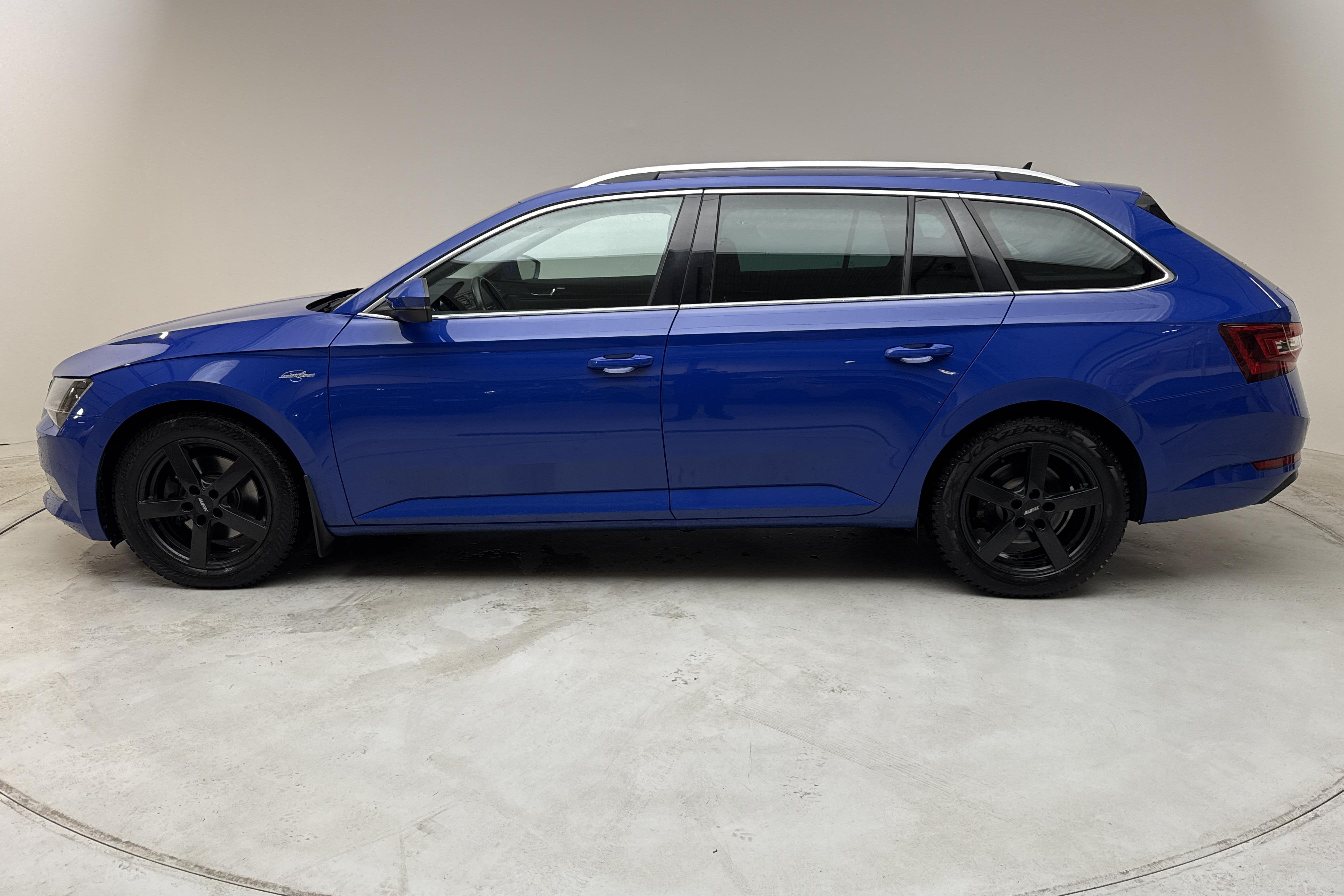 Skoda Superb 2.0 TDI 4x4 Kombi (190hk) - 206 330 km - Automatic - blue - 2019