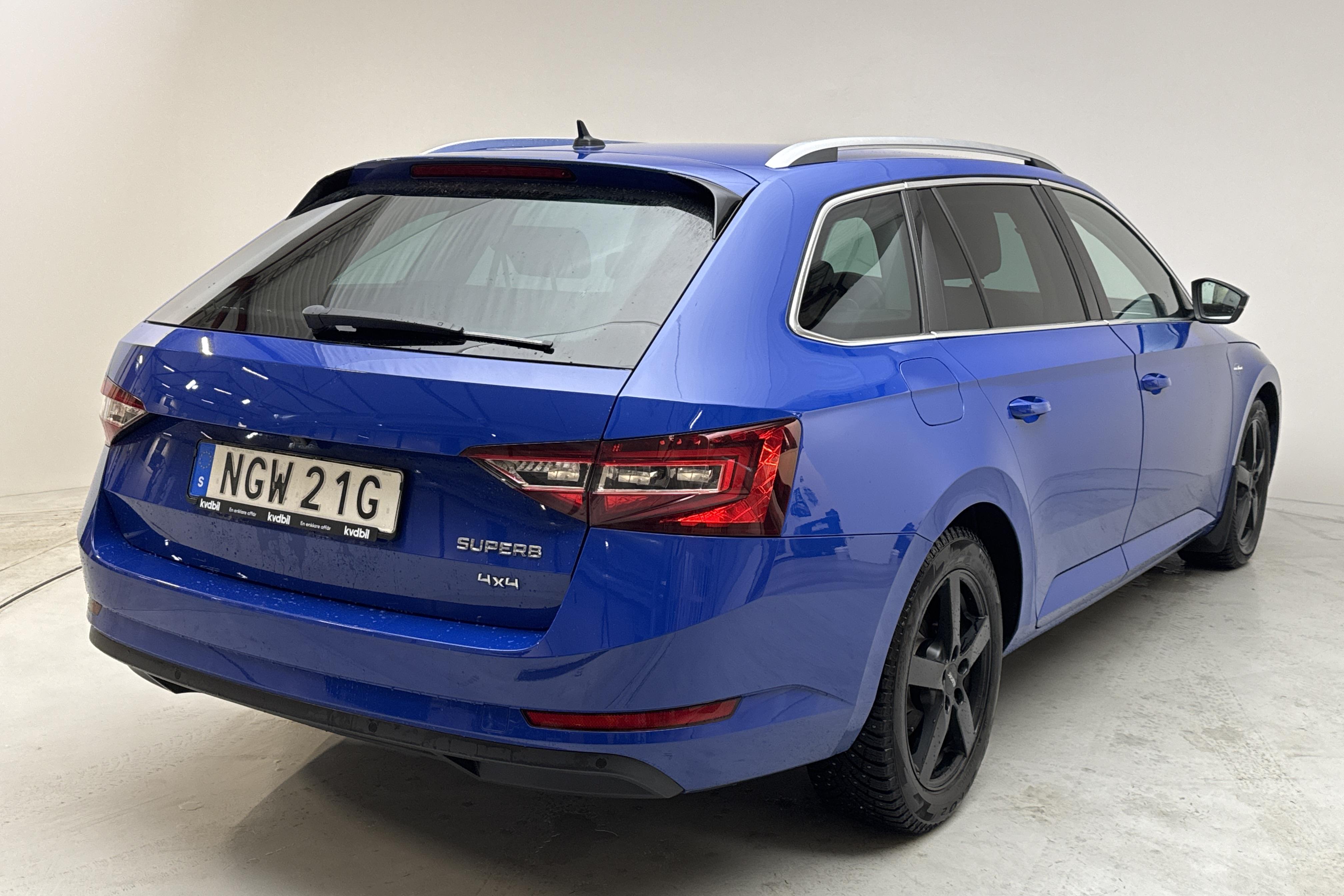 Skoda Superb 2.0 TDI 4x4 Kombi (190hk) - 206 330 km - Automatic - blue - 2019