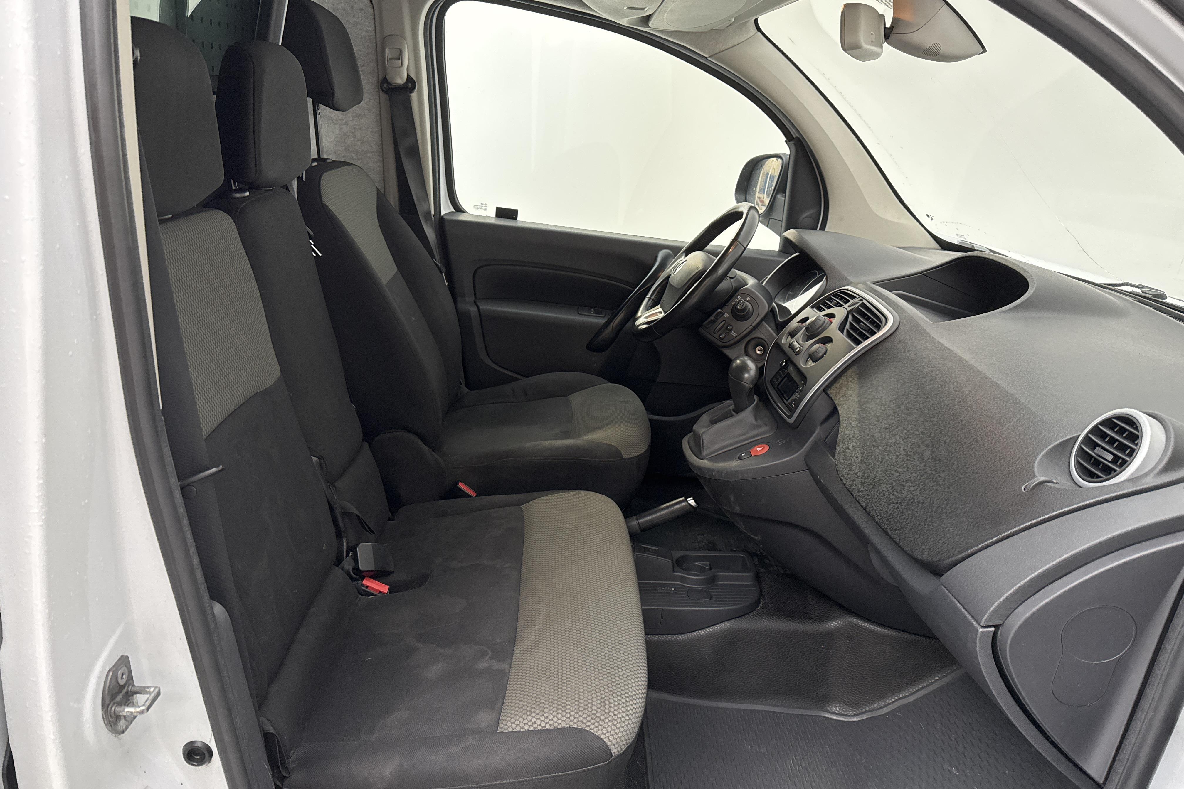 Renault Kangoo 1.5 dCi Maxi Skåp (110hk) - 147 290 km - Automatyczna - biały - 2018