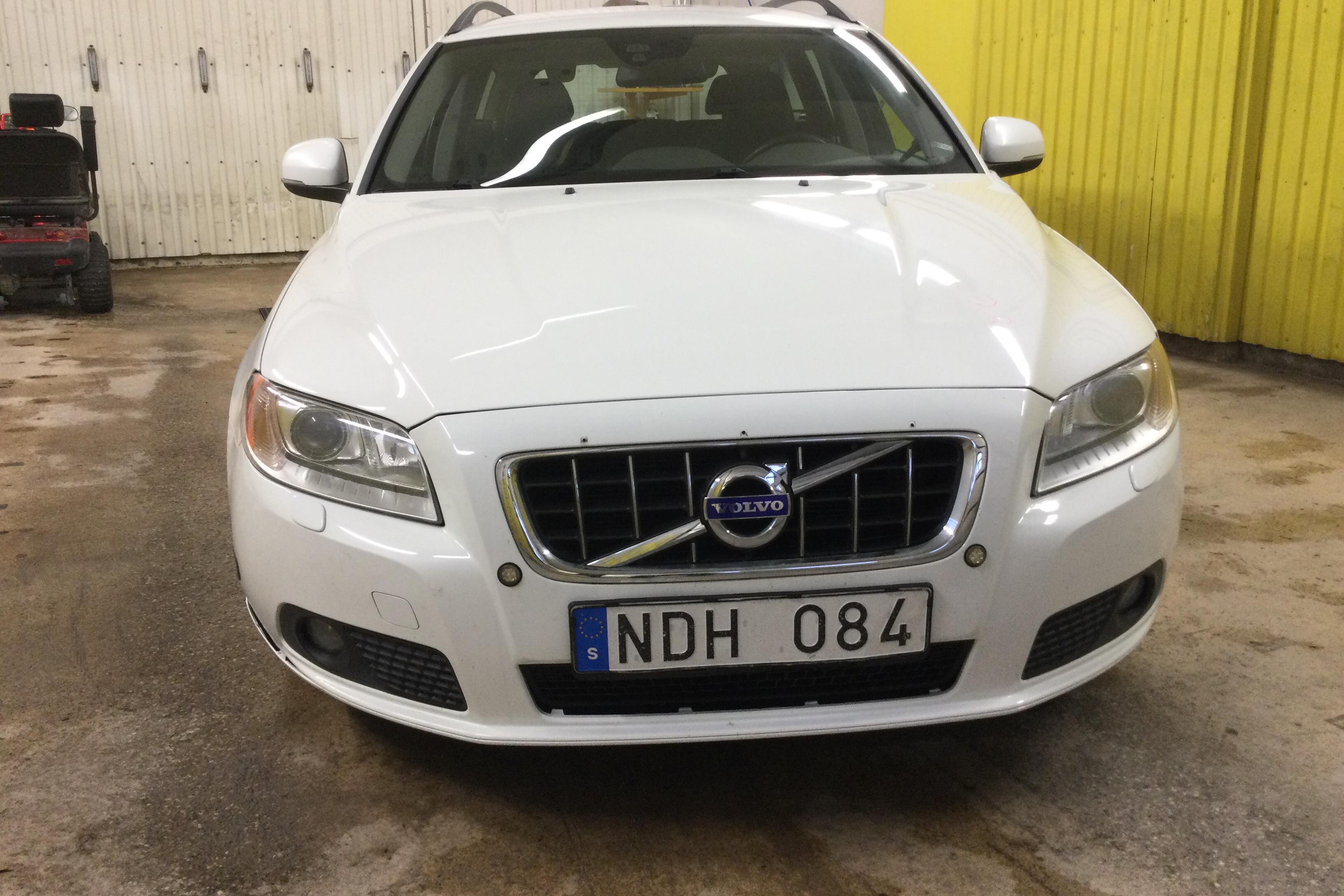 Volvo V70 II D3 (136hk) - 26 298 mil - Manuell - vit - 2013