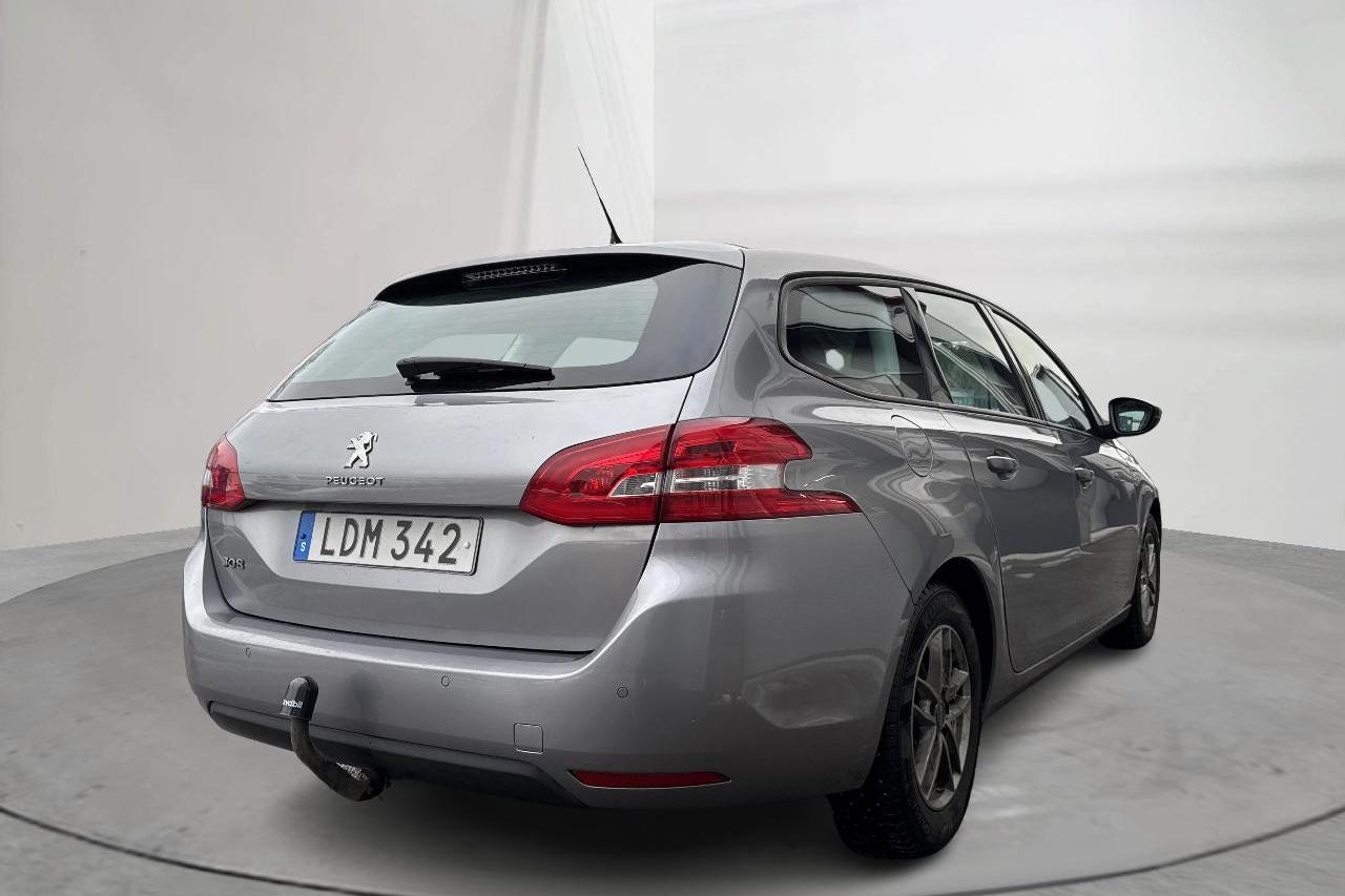 Peugeot 308 SW PureTech (110hk) - 17 348 mil - Manuell - grå - 2016