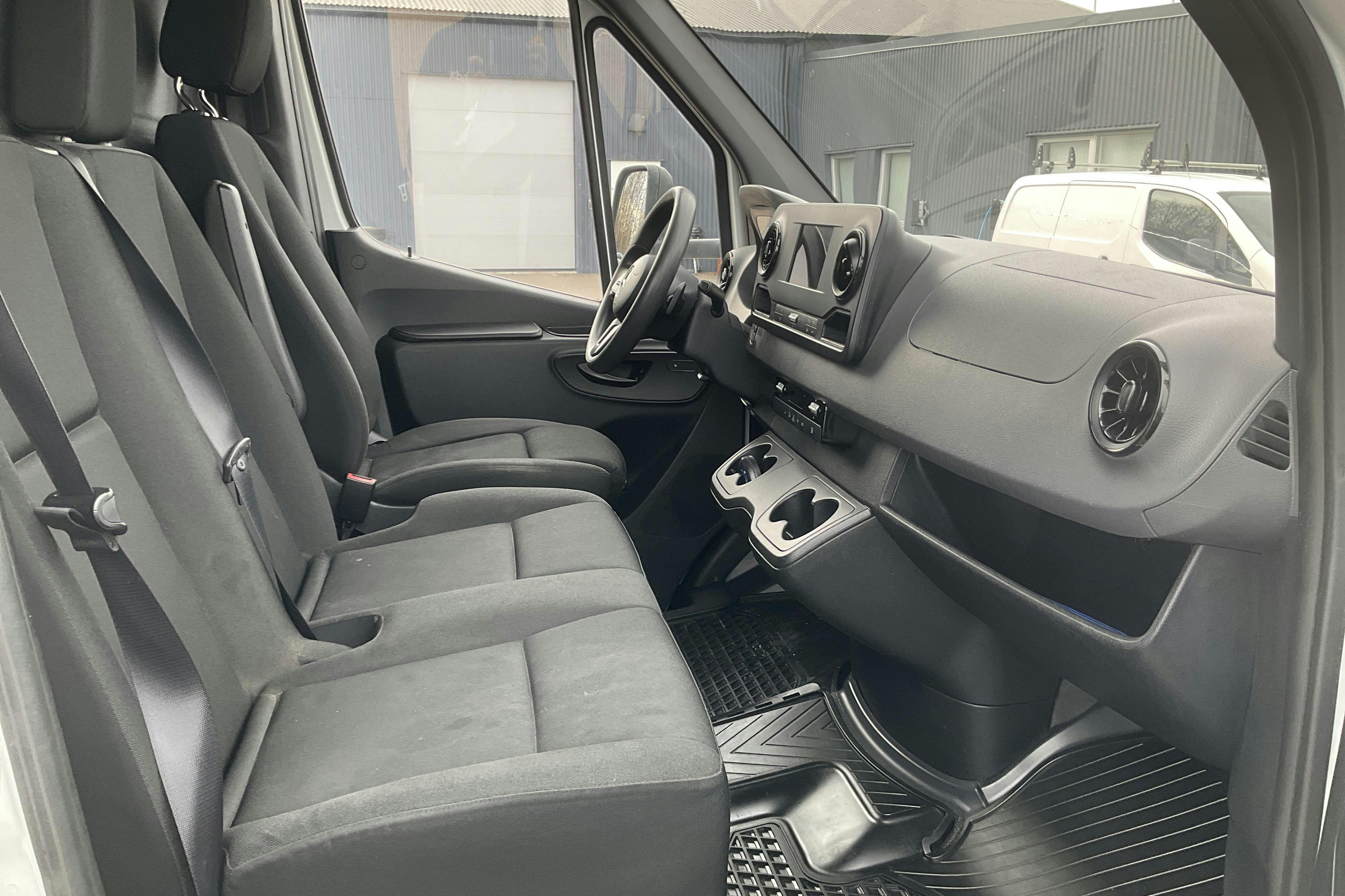 Mercedes Sprinter 316 CDI Volymskåp RWD (163hk) - 236 190 km - Automatic - white - 2019