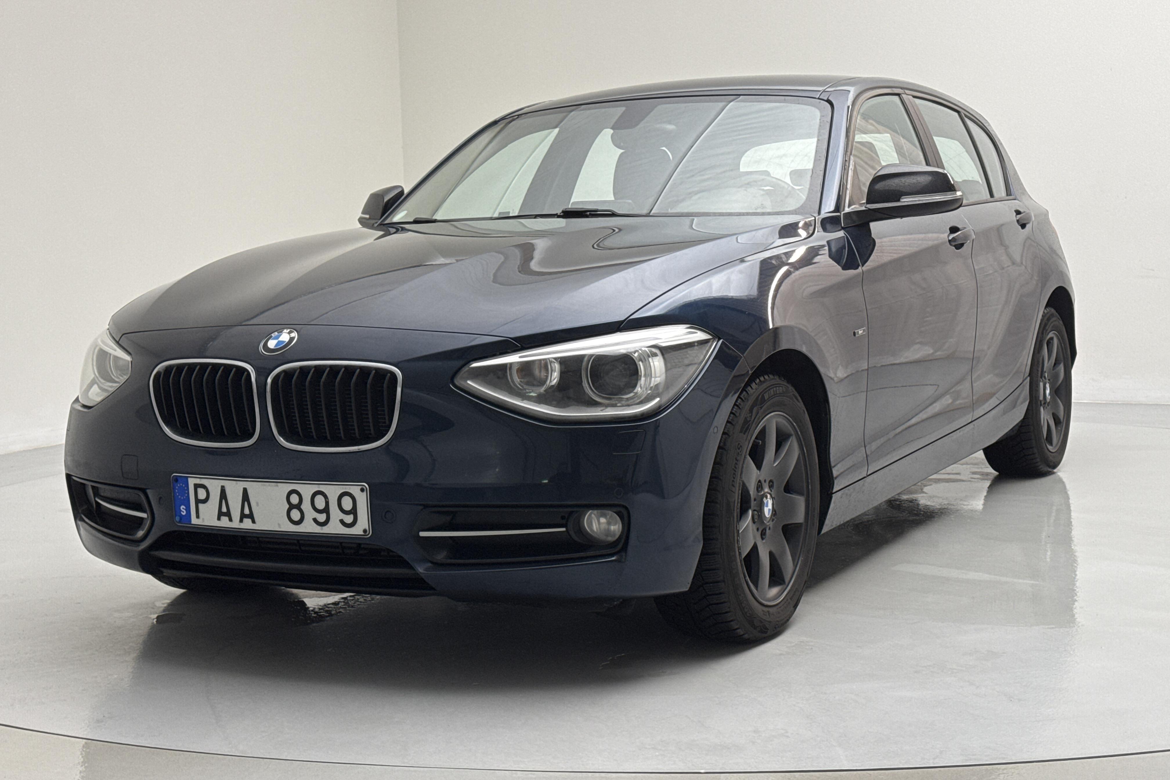 BMW 118d 5dr, F20 (143hk) - 113 420 km - Automaatne - sinine - 2014