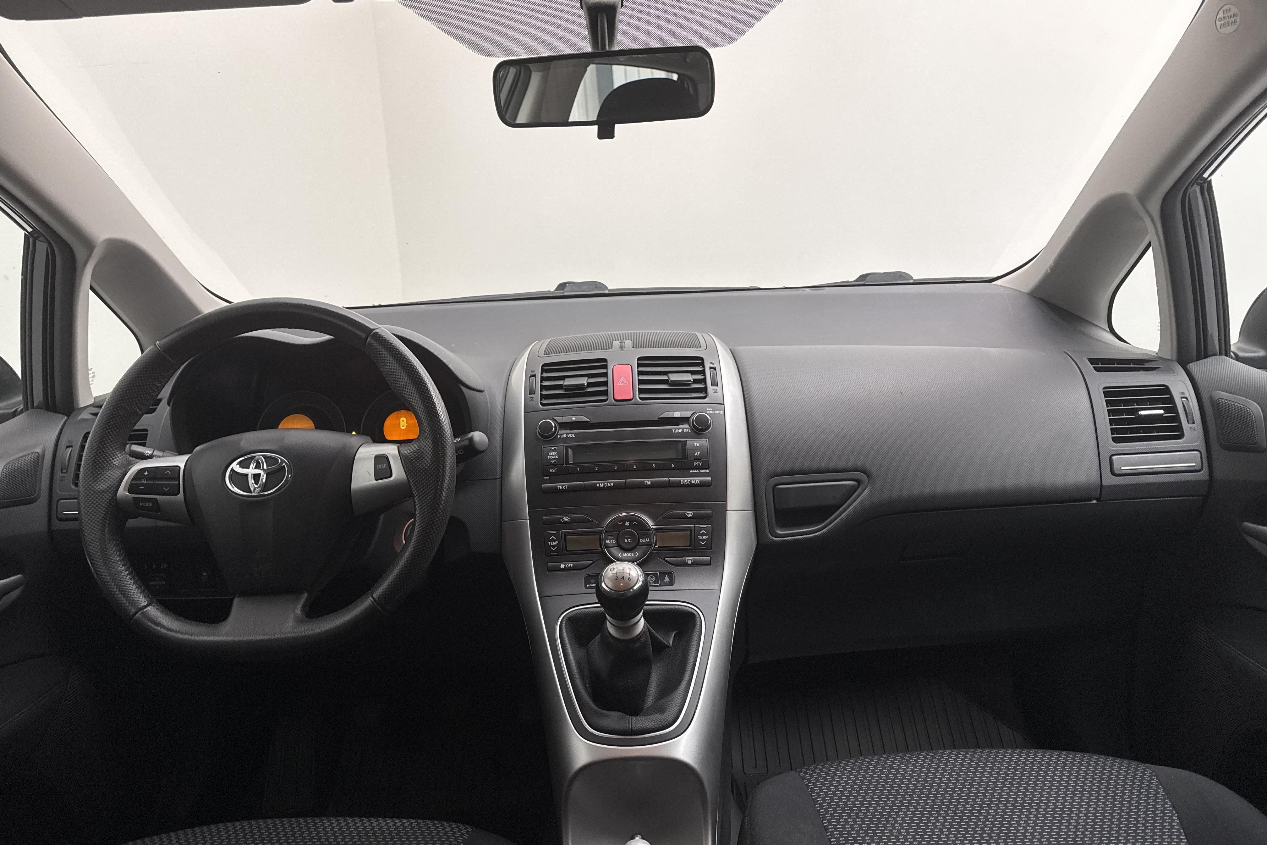 Toyota Auris 1.6 VVT-i 5dr (132hk) - 173 620 km - Käsitsi - Dark Grey - 2010