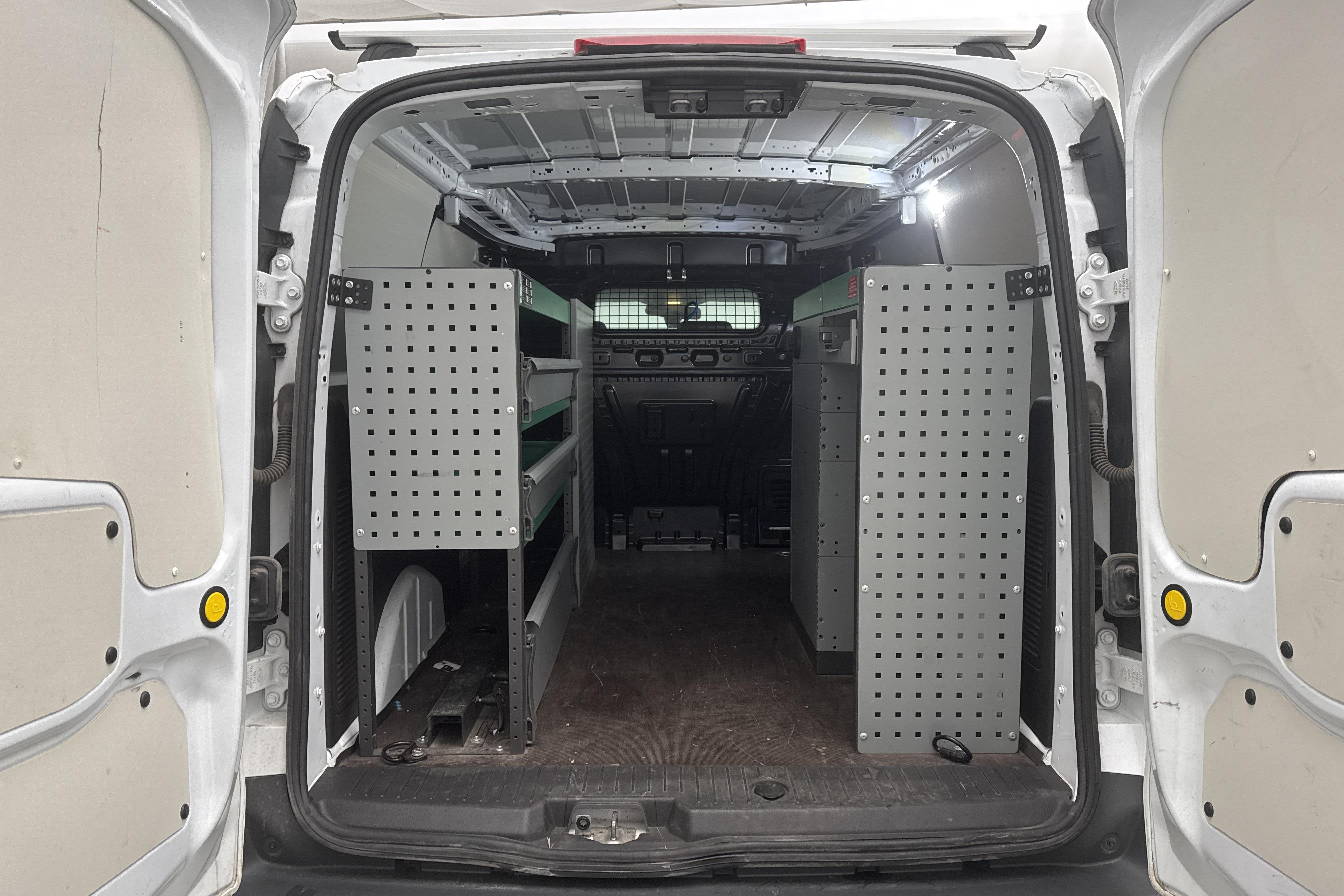 Ford Transit Connect 1.5 TDCi (100hk) - 74 340 km - Manualna - biały - 2018