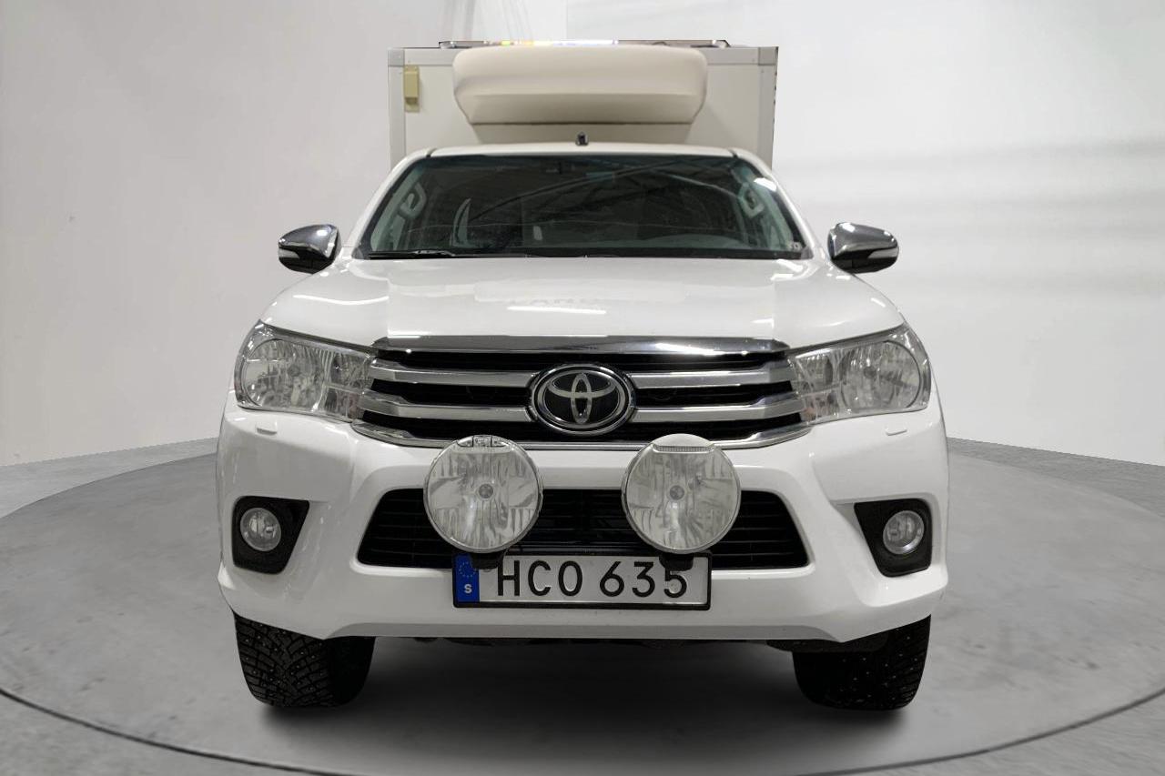 Toyota Hilux 2.4 D 4WD (150hk) - 184 910 km - Käsitsi - valge - 2016