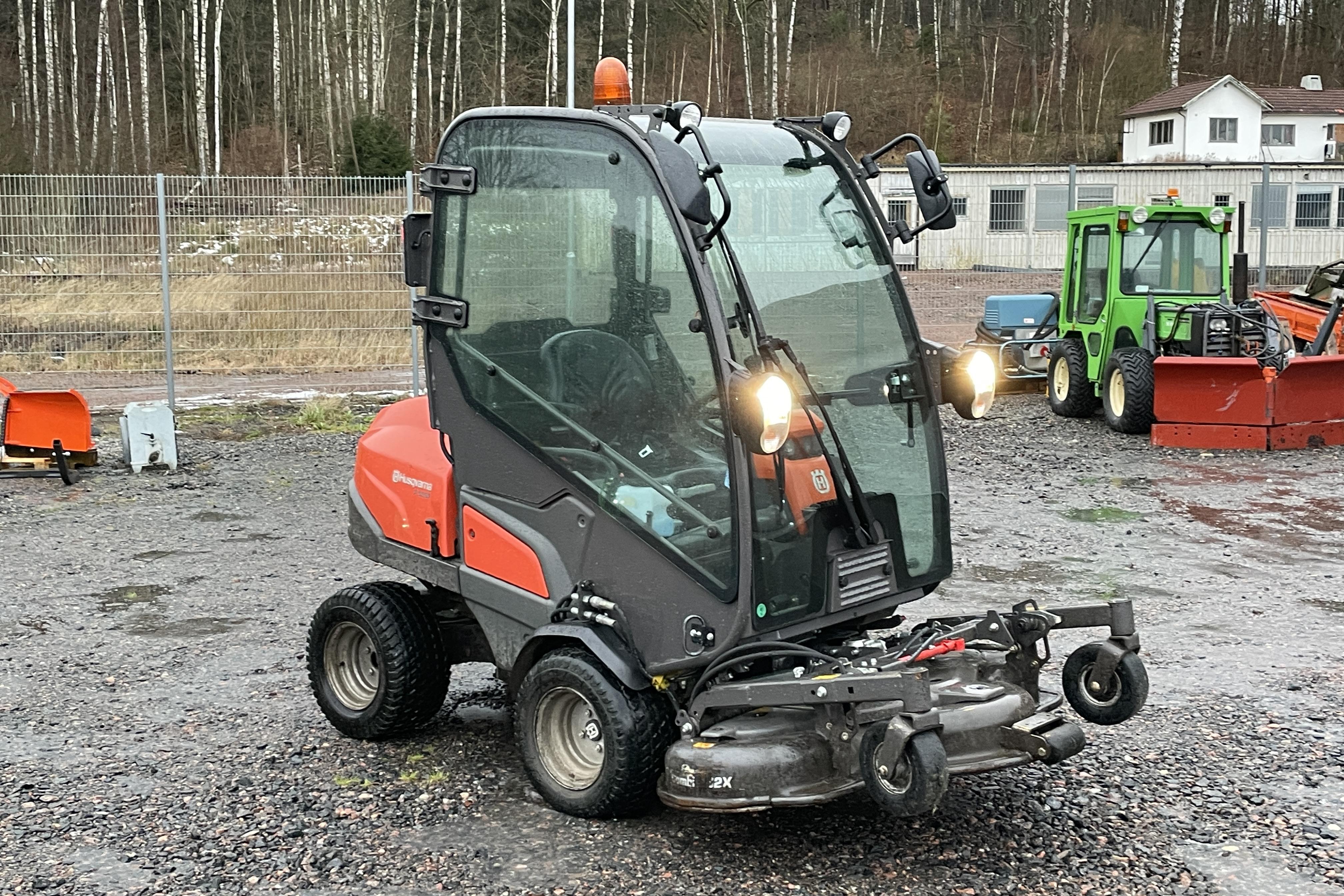 Husqvarna P525D Redskapsbärare med hytt -19 -  - 2019