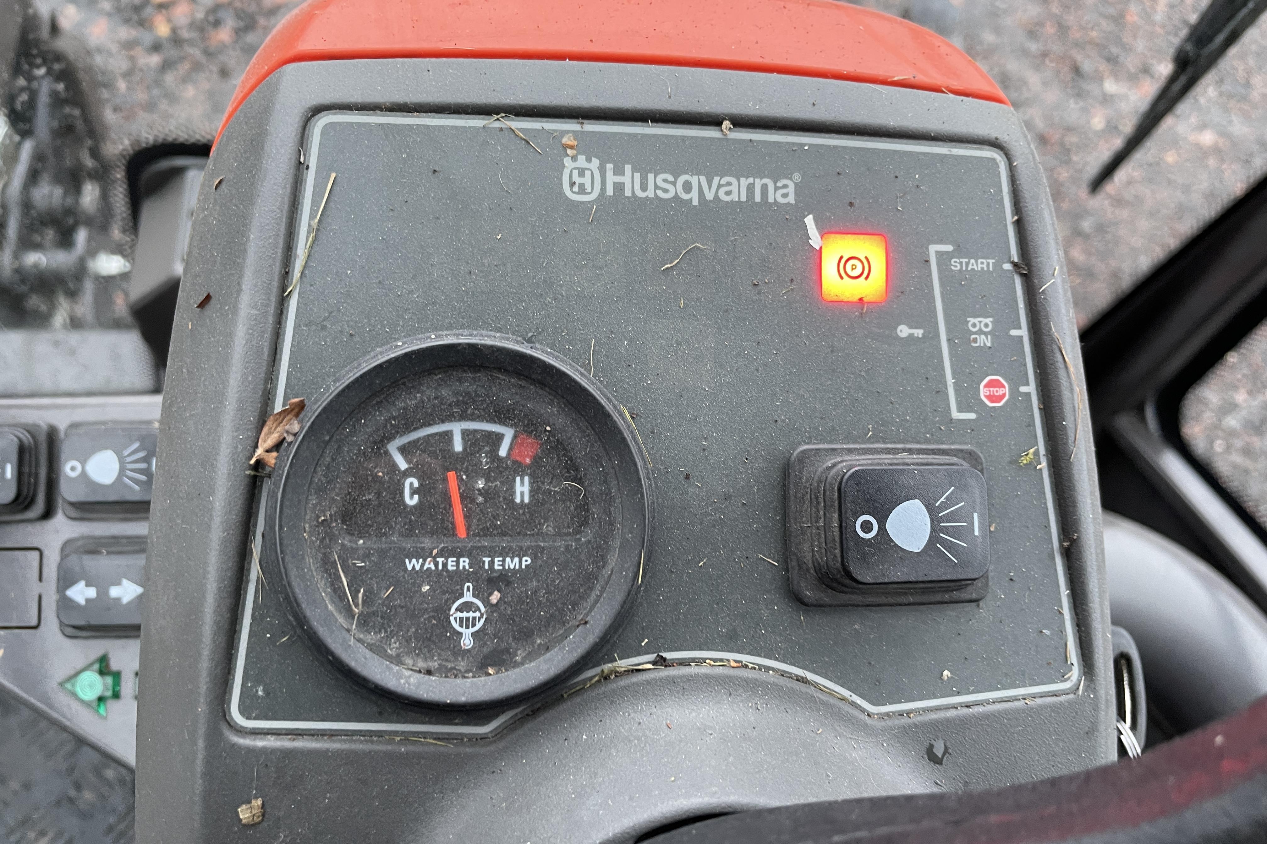 Husqvarna P525D Redskapsbärare med hytt -19 -  - 2019