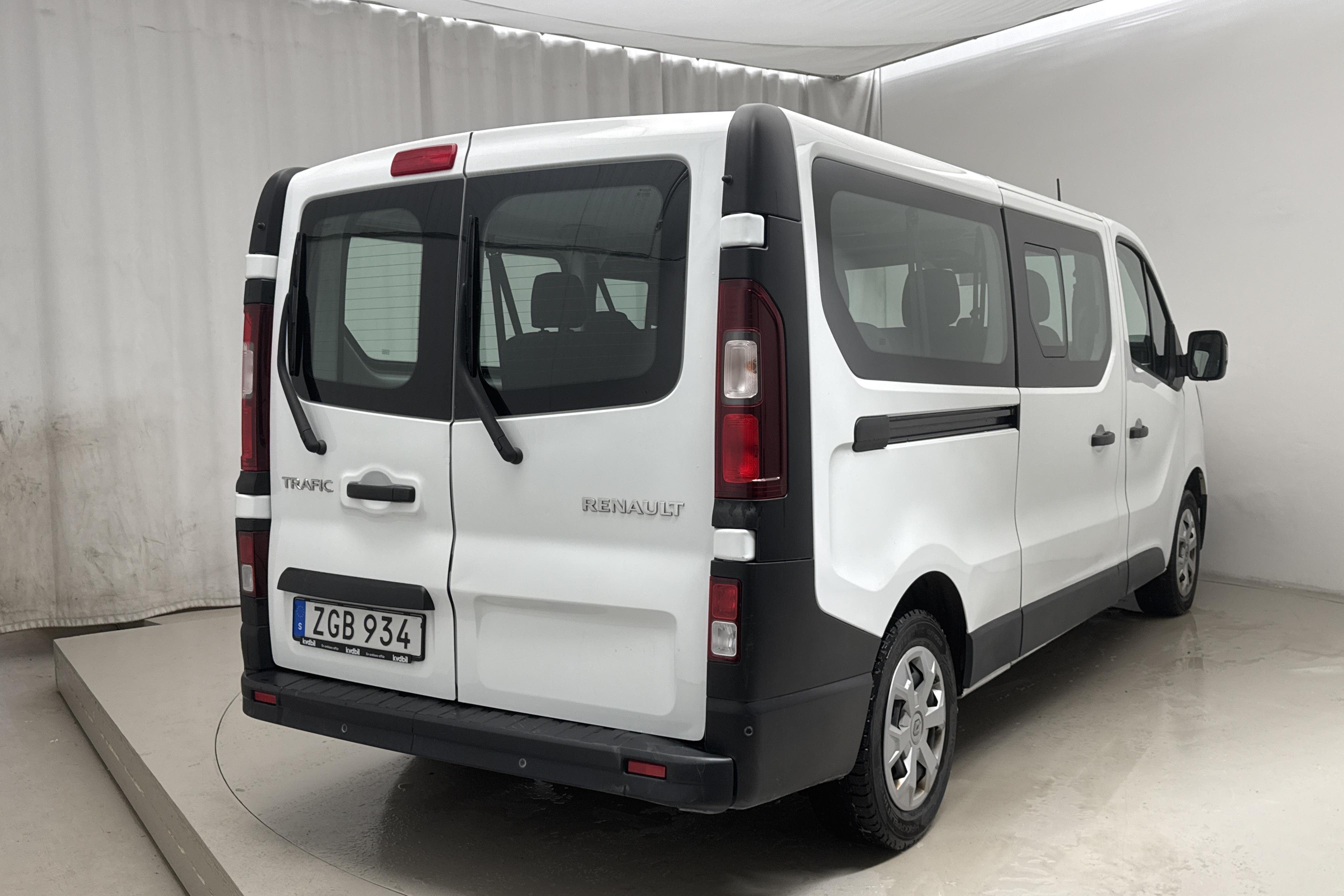 Renault Trafic Grand Kombi 2.0 dCi  (150hk) - 10 931 mil - Automat - vit - 2021