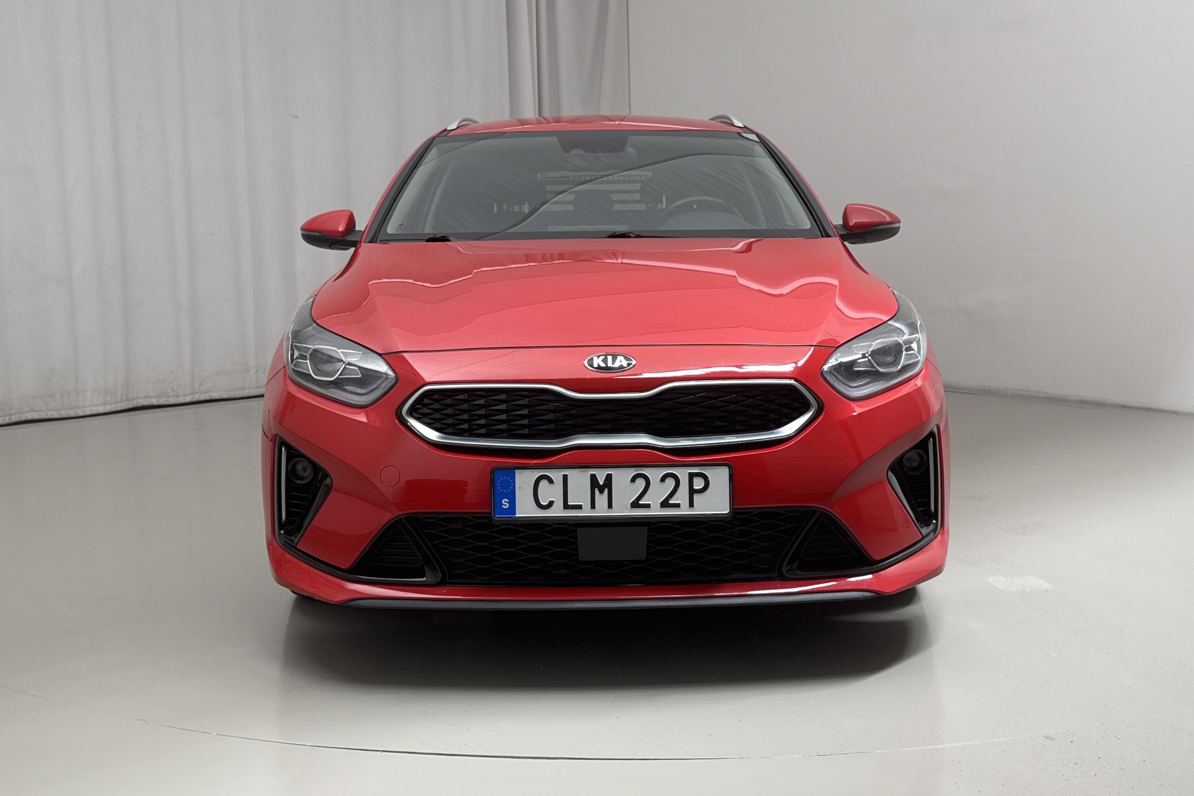 KIA Ceed 1.6 Plug-in Hybrid SW (141hk) - 98 140 km - Automaattinen - punainen - 2020