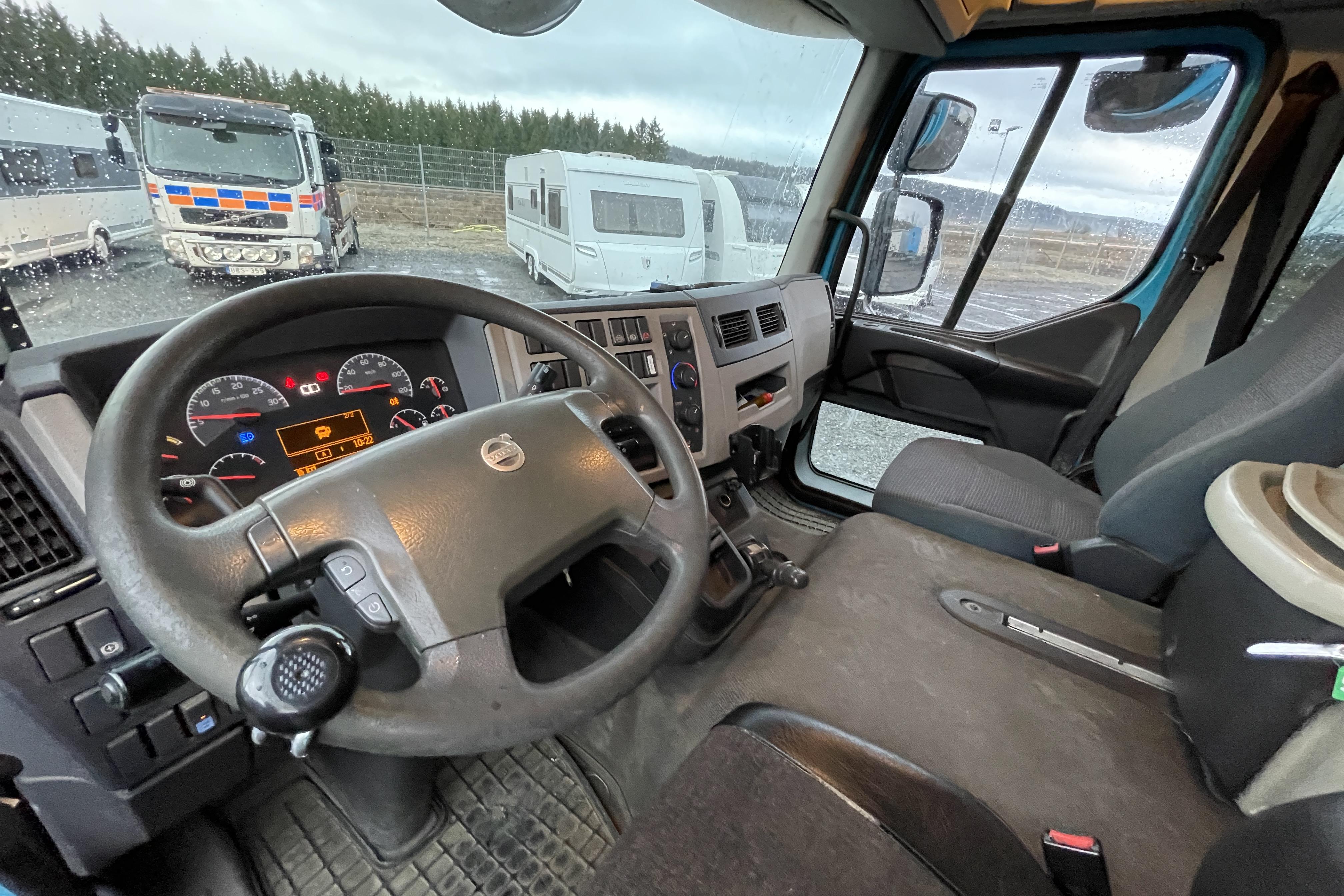 Volvo FL240 - 477 071 km - Automaattinen - Light Blue - 2014