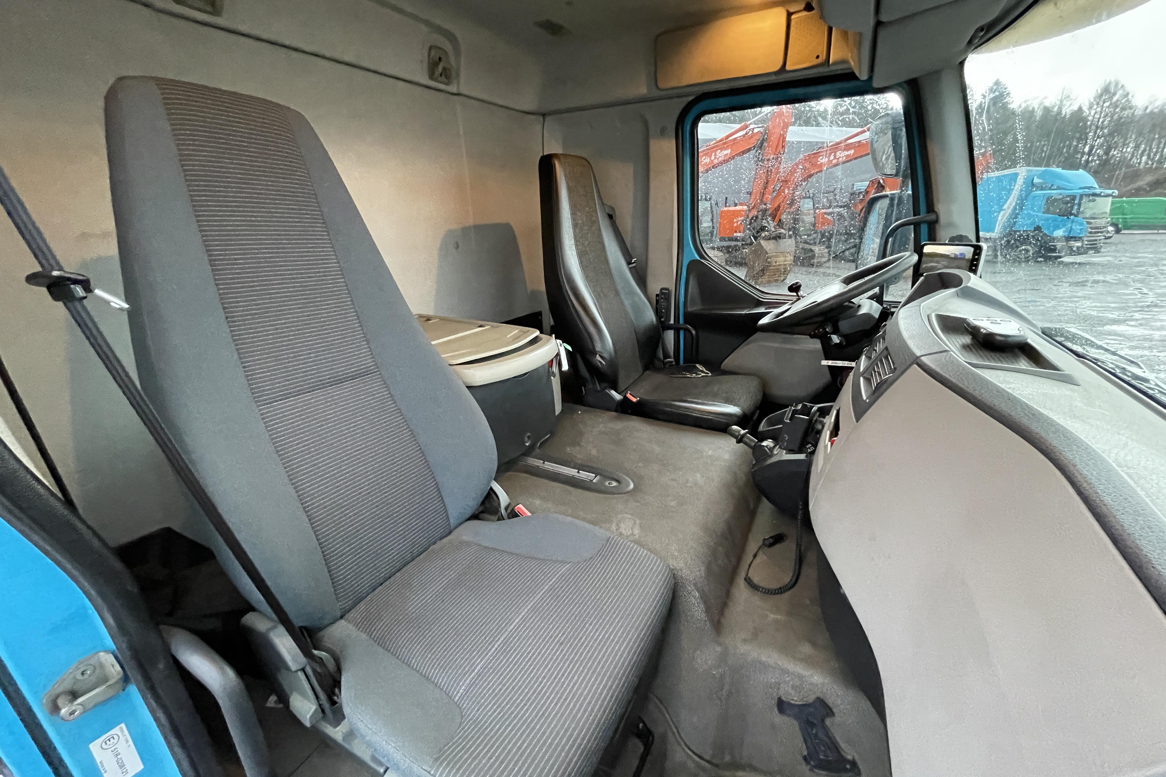 Volvo FL240 - 477 071 km - Automaattinen - Light Blue - 2014