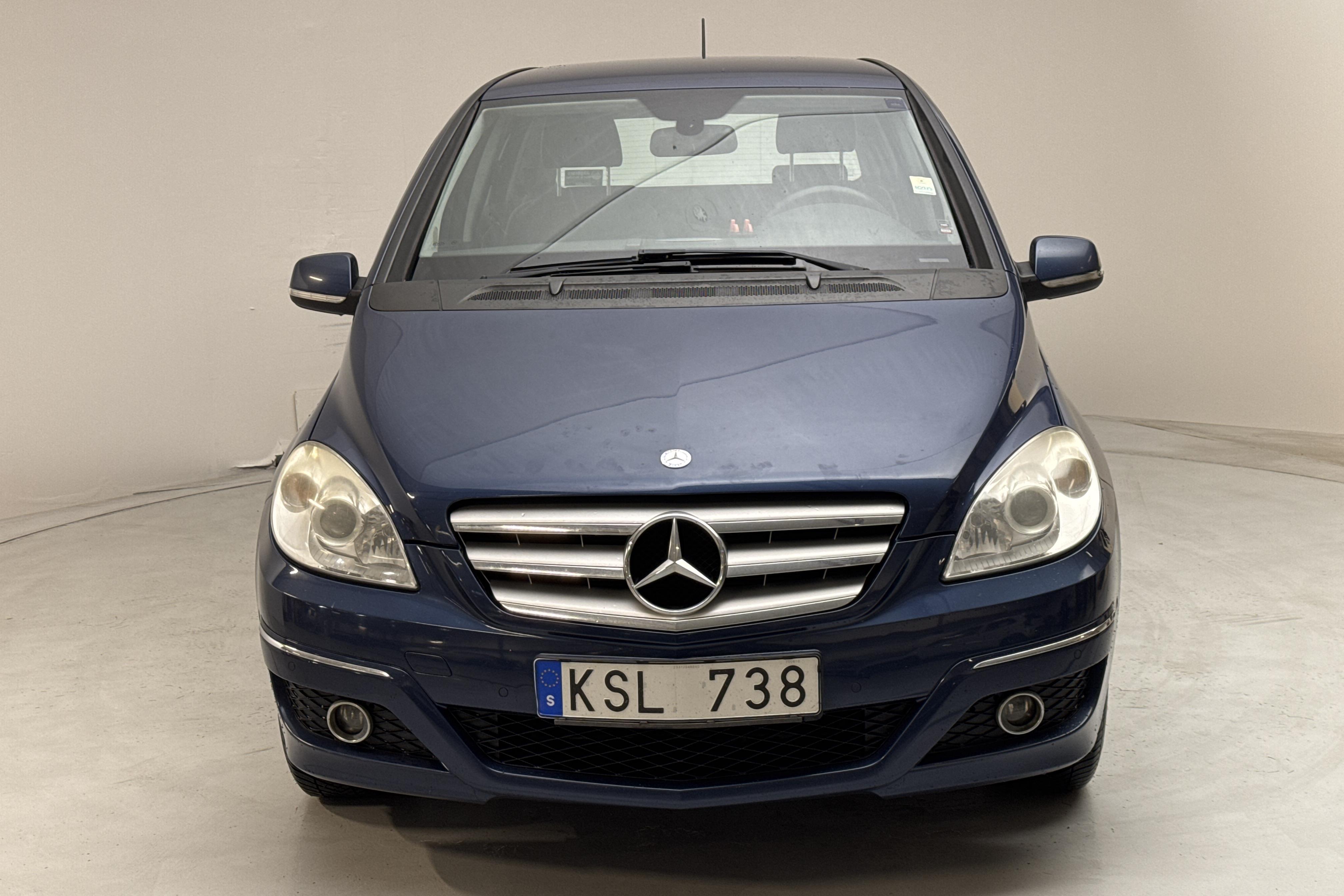 Mercedes B 180 NGT BlueEfficiency (116hk) - 229 730 km - Manual - blue - 2010