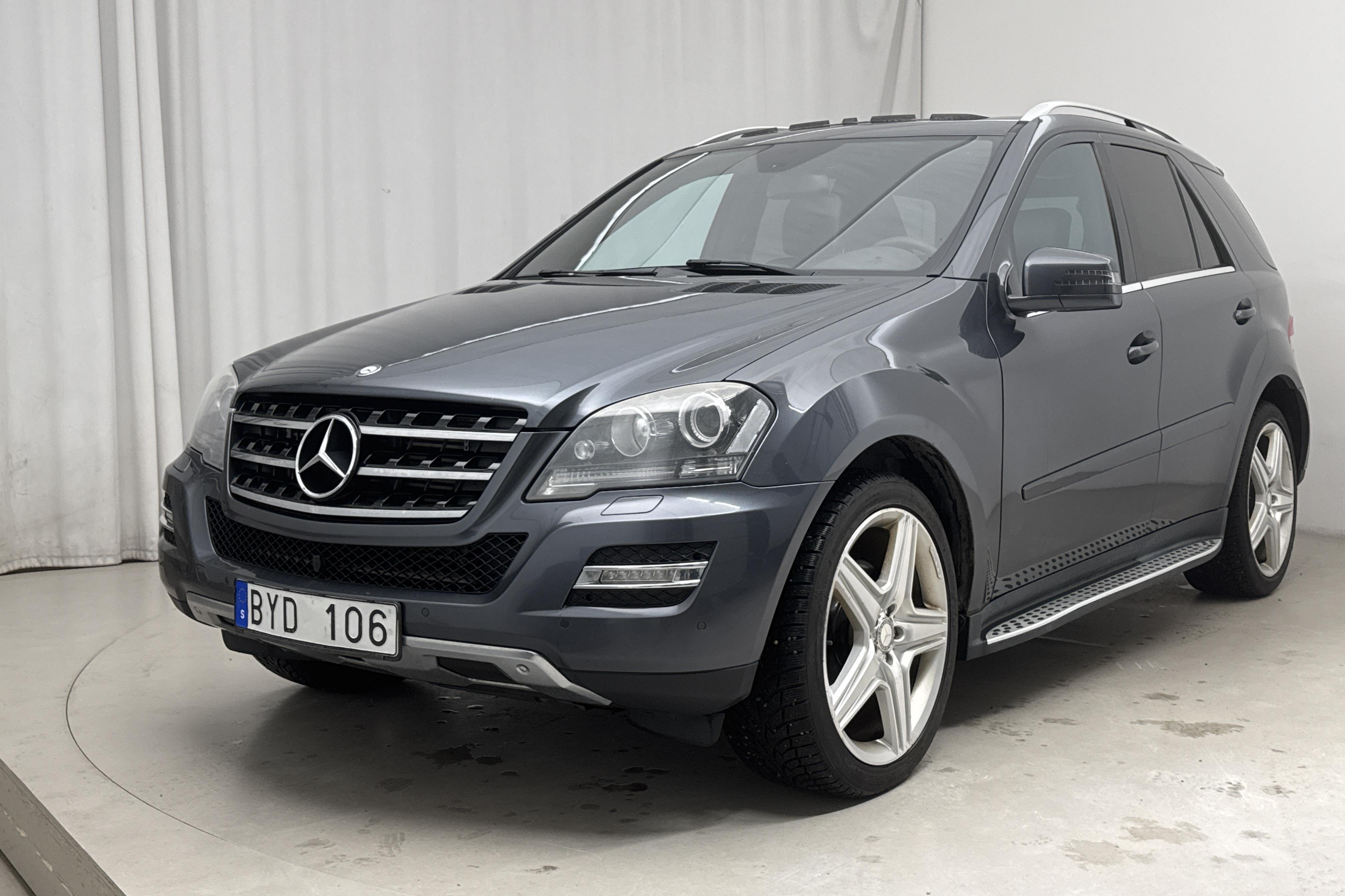 Mercedes ML 350 CDI (231hk) - 265 600 km - Automaatne - Dark Grey - 2011