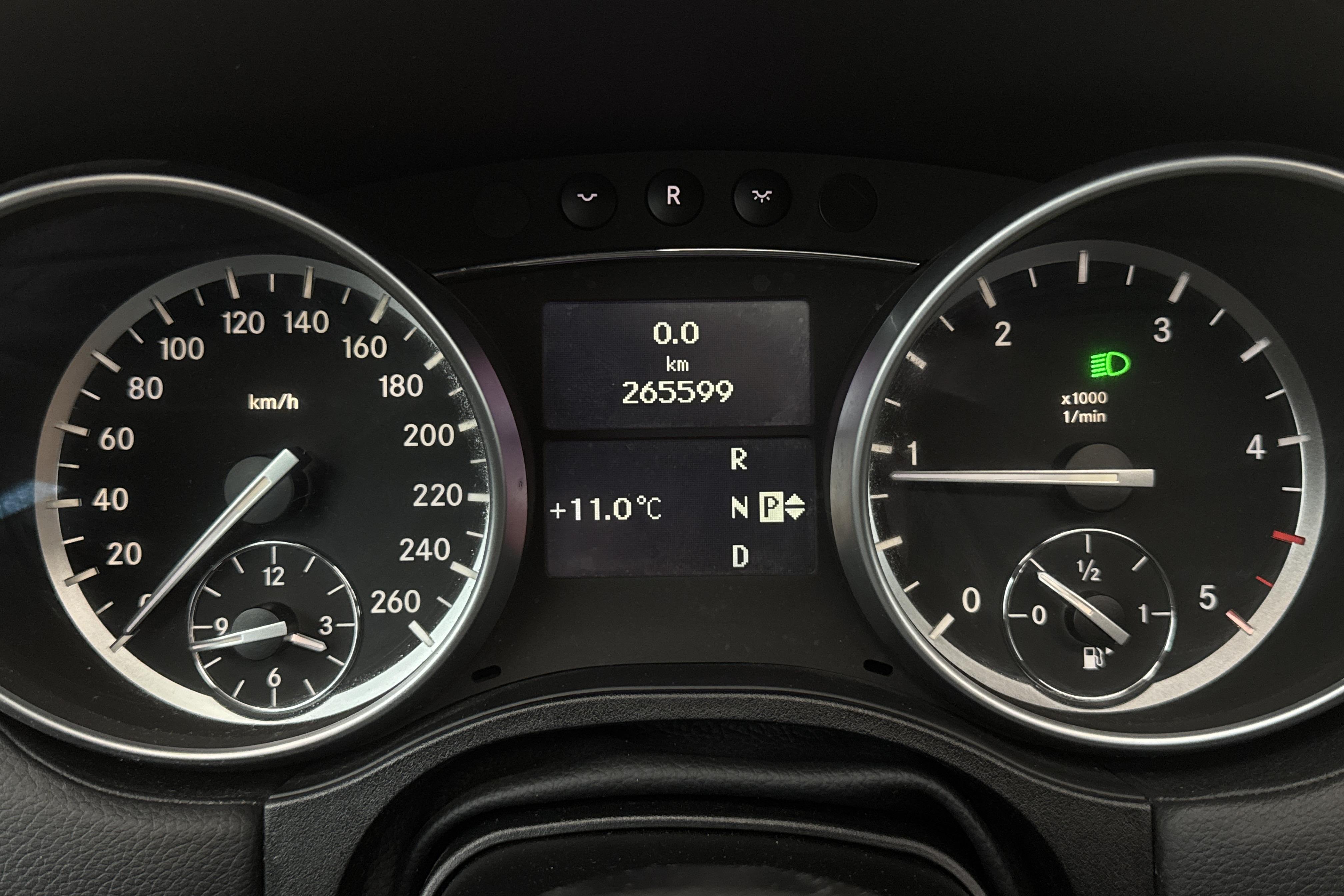 Mercedes ML 350 CDI (231hk) - 265 600 km - Automaatne - Dark Grey - 2011