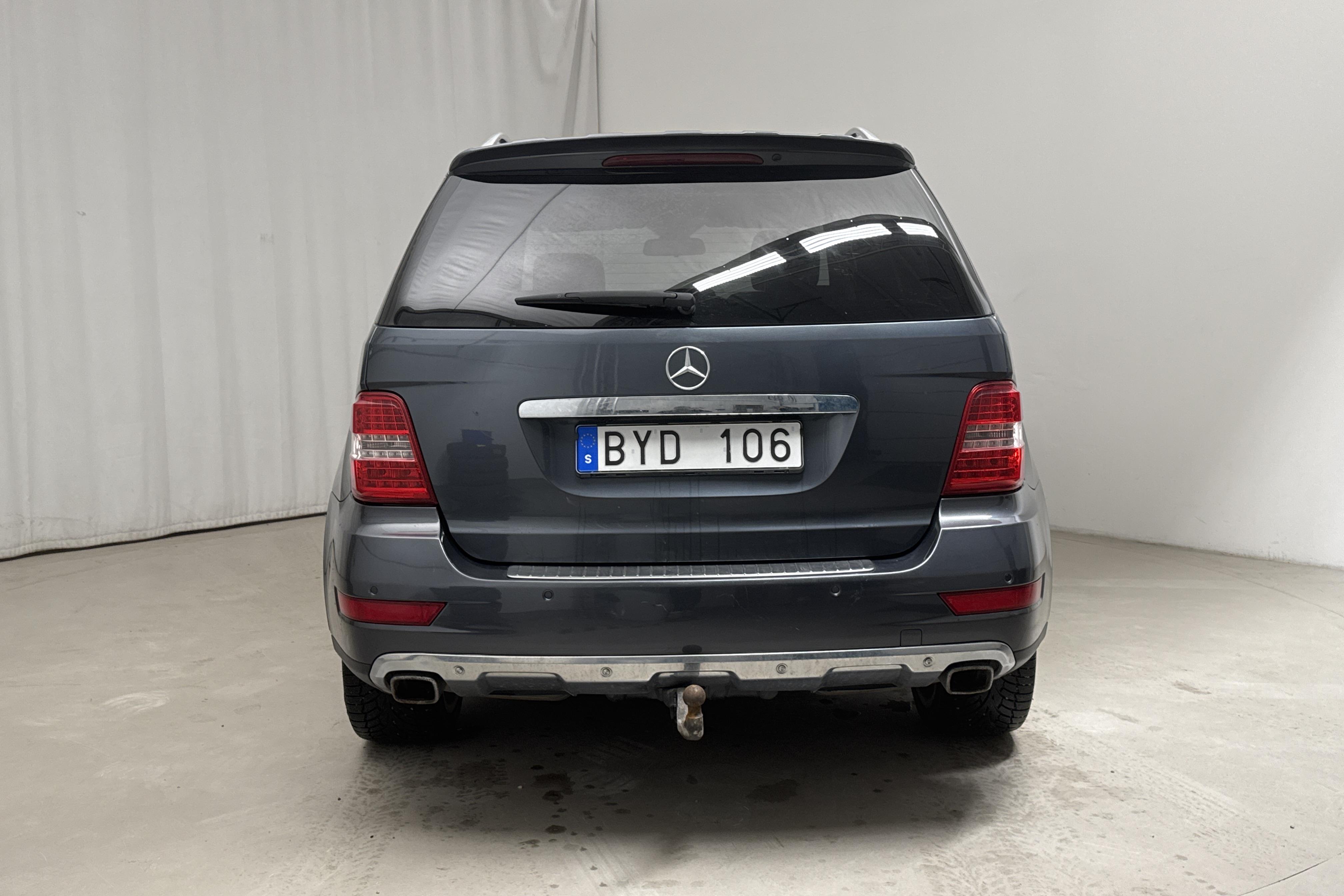 Mercedes ML 350 CDI (231hk) - 265 600 km - Automaatne - Dark Grey - 2011