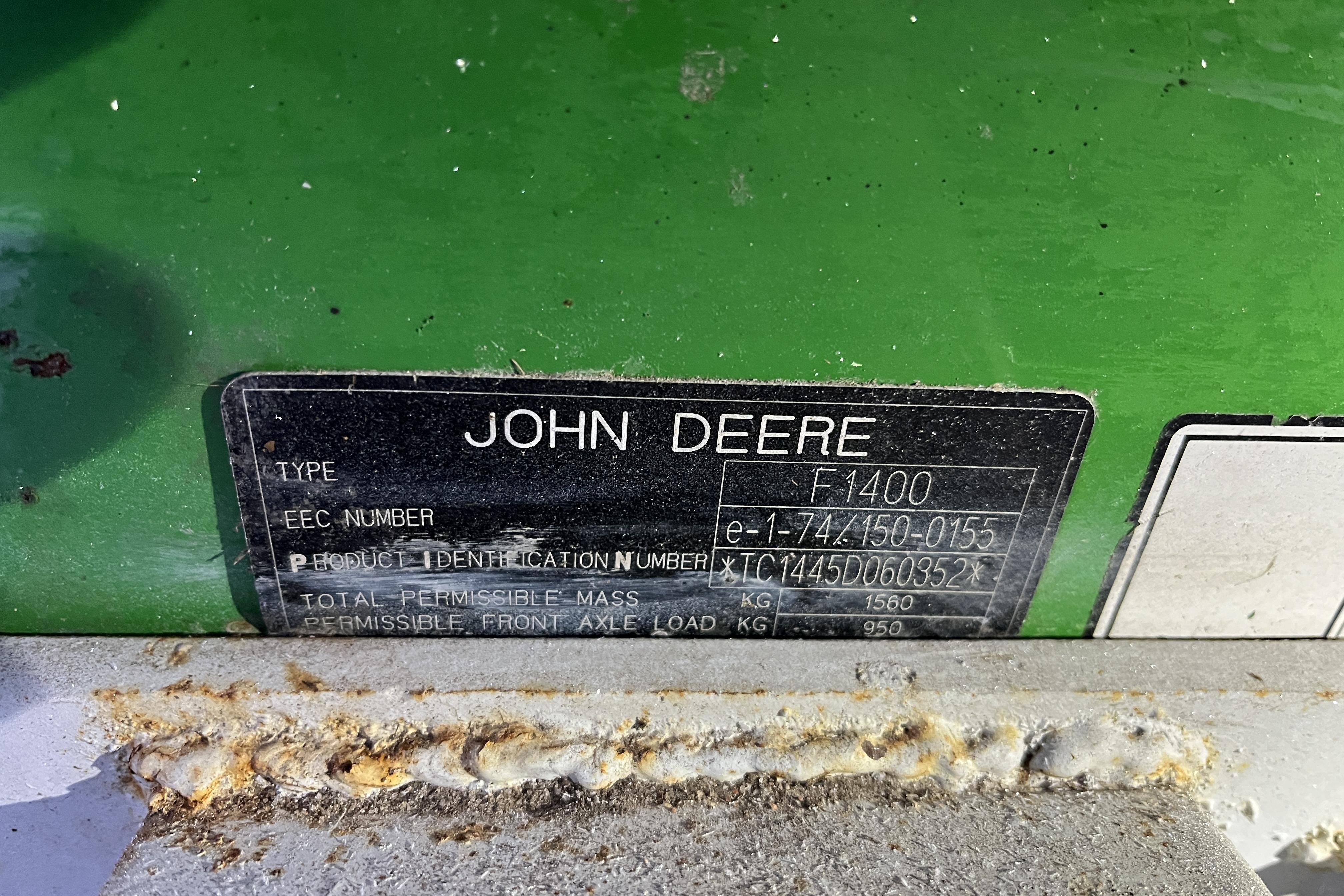 John Deere 1445, serie 2, 4WD (rep.objekt) -  - Automaattinen - vihreä