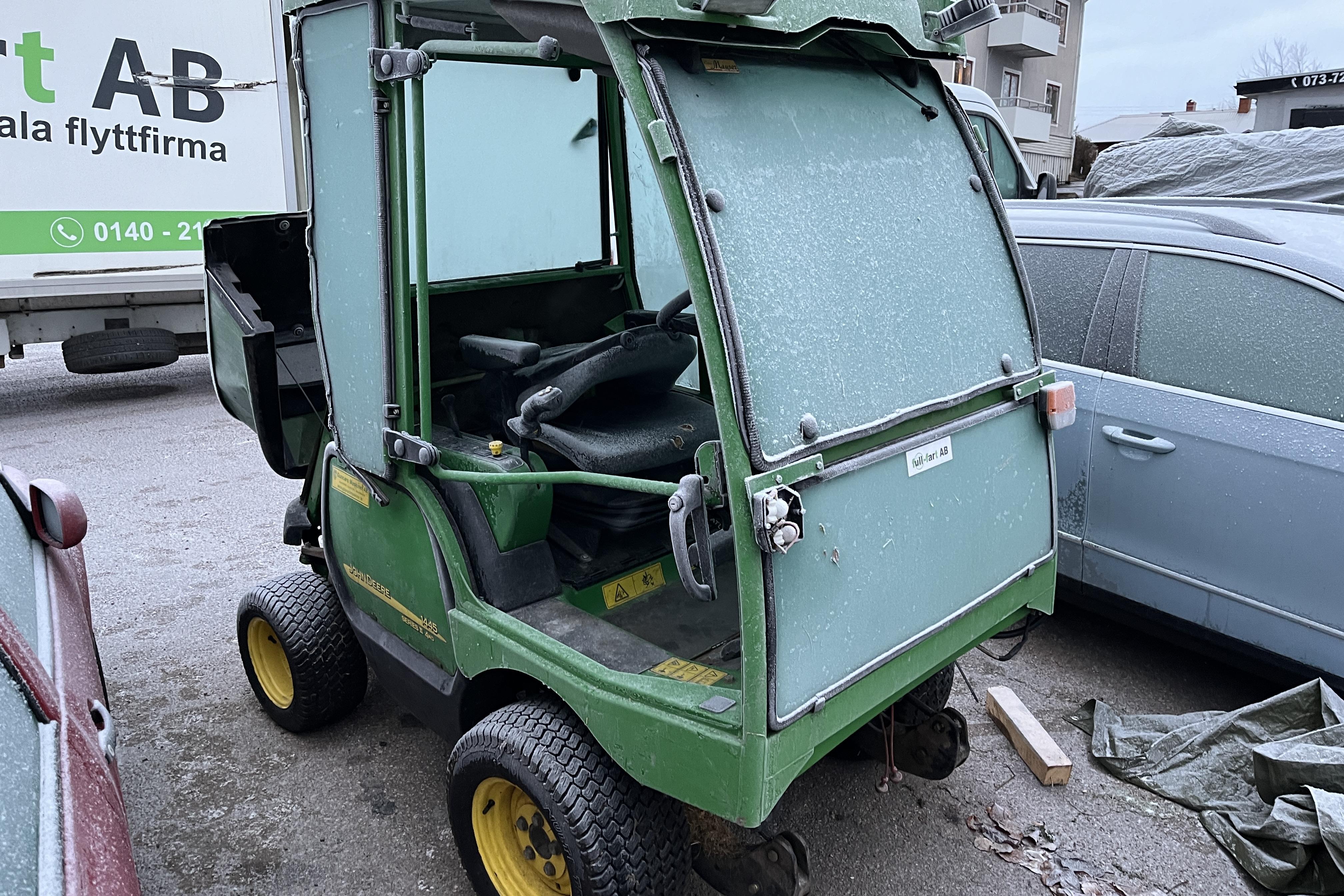 John Deere 1445, serie 2, 4WD (rep.objekt) -  - Automaattinen - vihreä