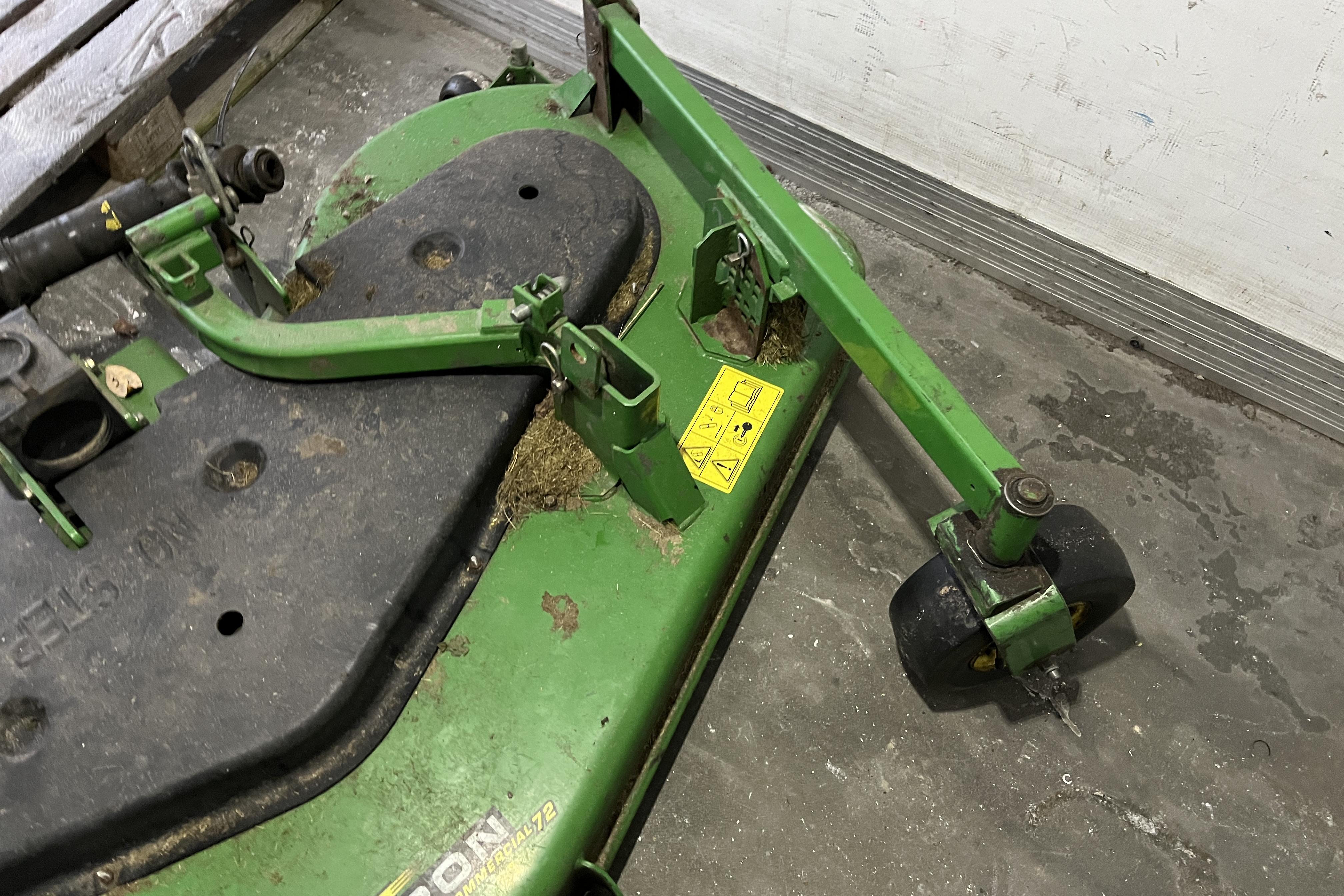 John Deere 1445, serie 2, 4WD (rep.objekt) -  - Automaattinen - vihreä