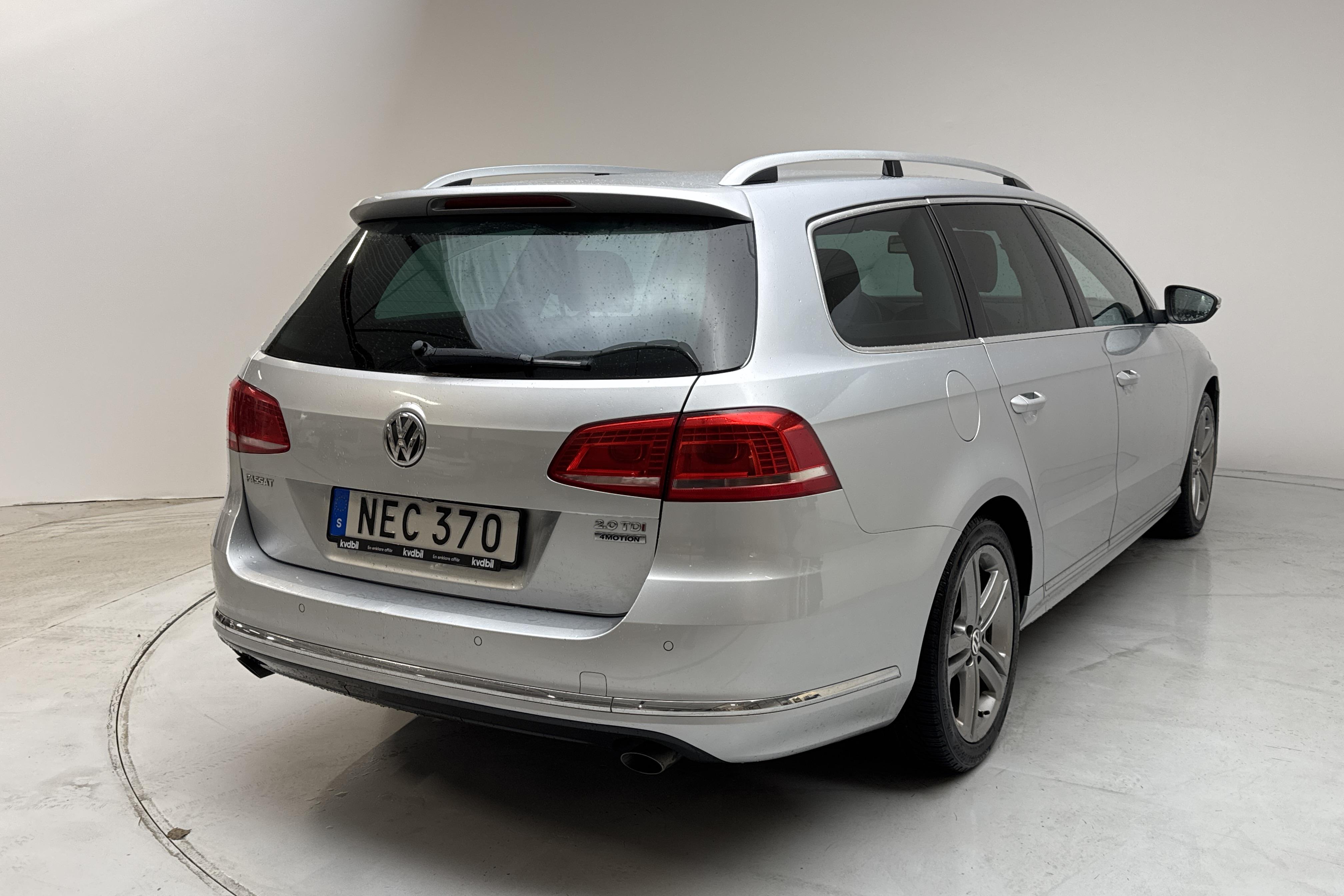 VW Passat 2.0 TDI BlueMotion Technology Variant 4Motion (170hk) - 28 234 mil - Automat - silver - 2013