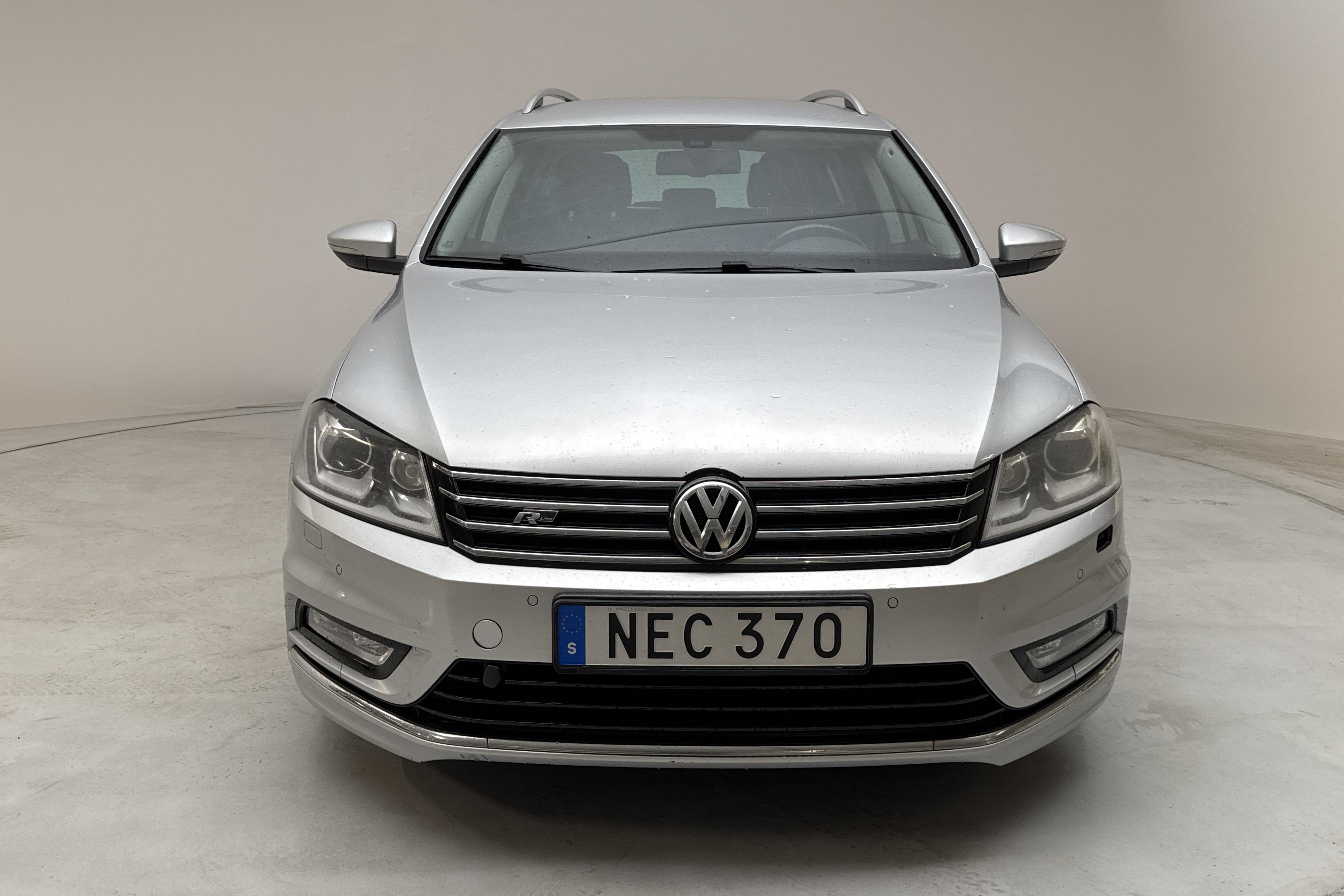 VW Passat 2.0 TDI BlueMotion Technology Variant 4Motion (170hk) - 28 234 mil - Automat - silver - 2013