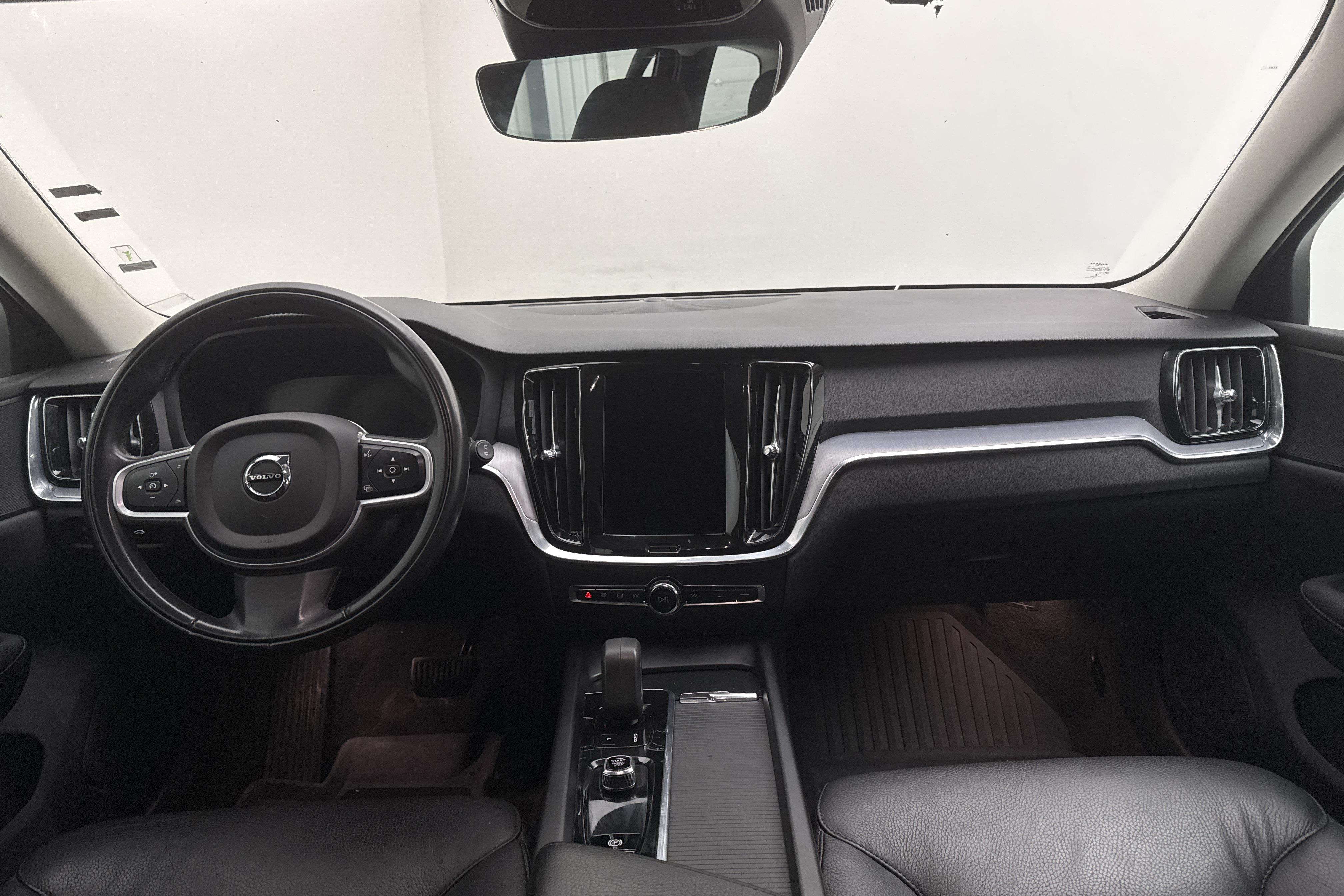 Volvo V60 B4 Mildhybrid, Diesel (197hk) - 284 950 km - Automaattinen - valkoinen - 2022